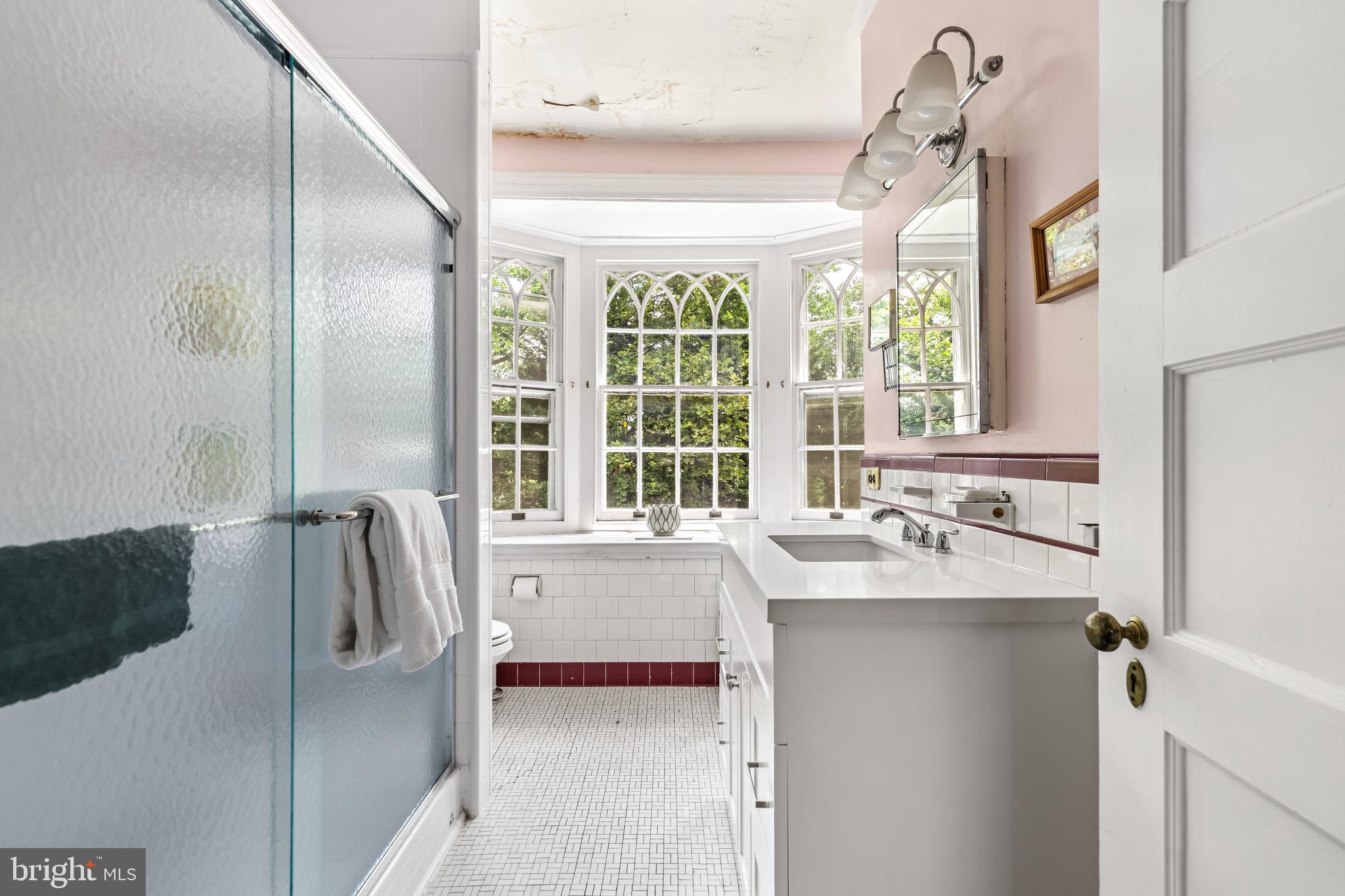 NORTH ROLAND PARK - Residential