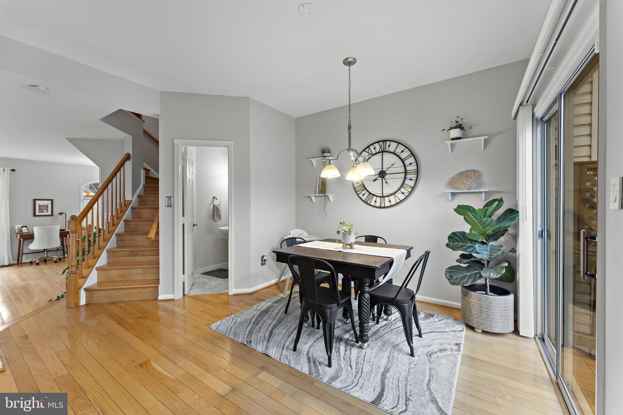 ISLAND CREEK - Residential