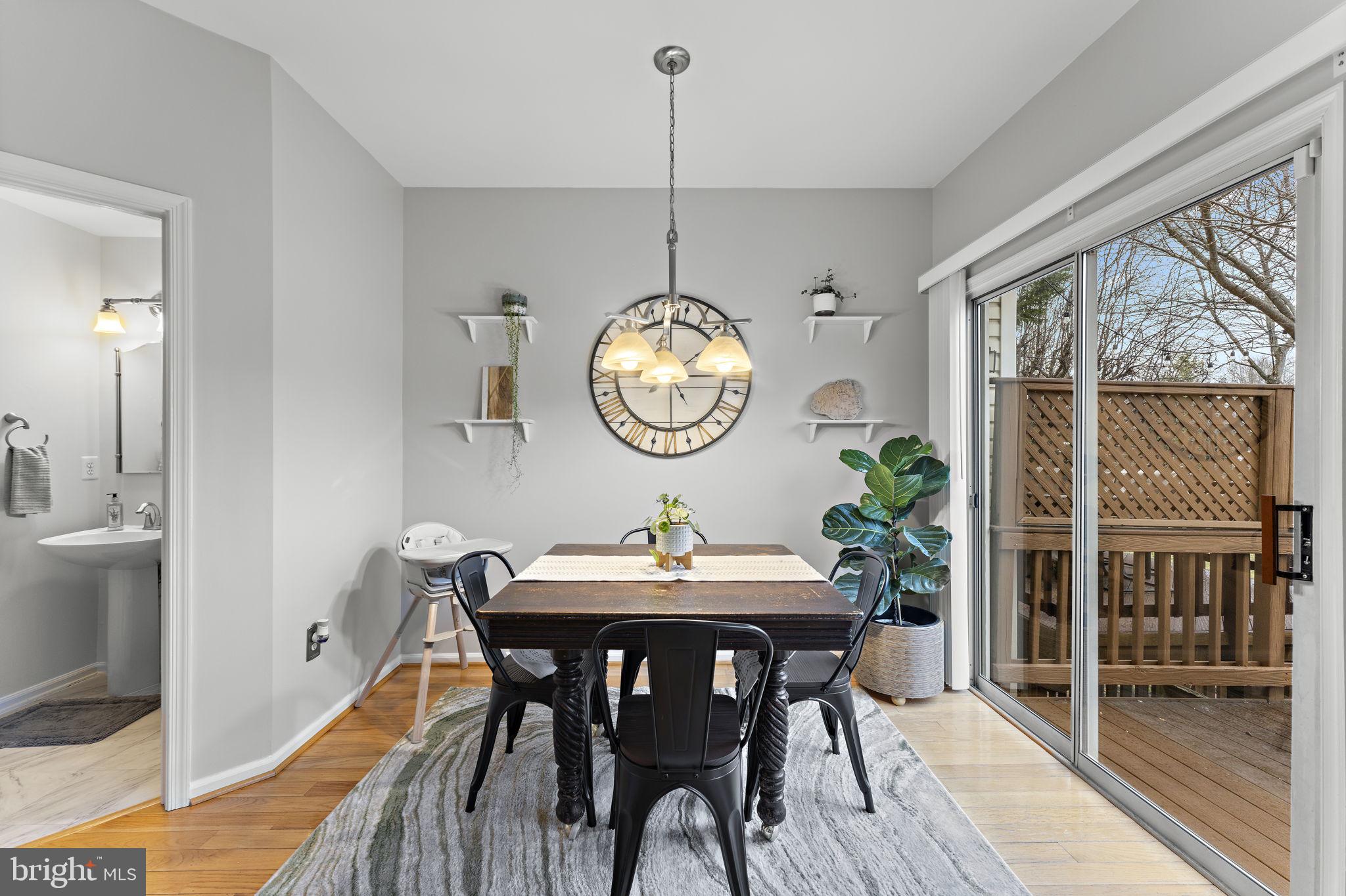 ISLAND CREEK - Residential