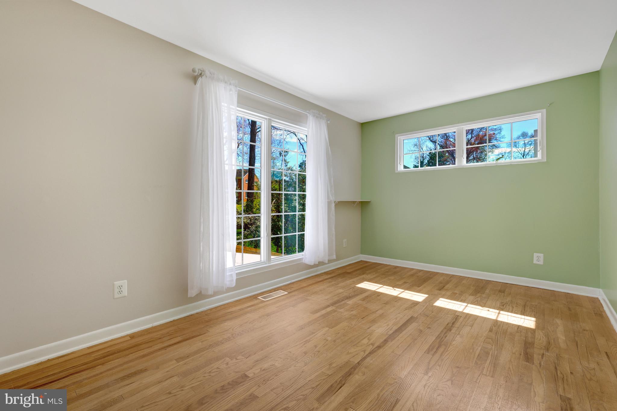 SOUTHRIDGE - Residential