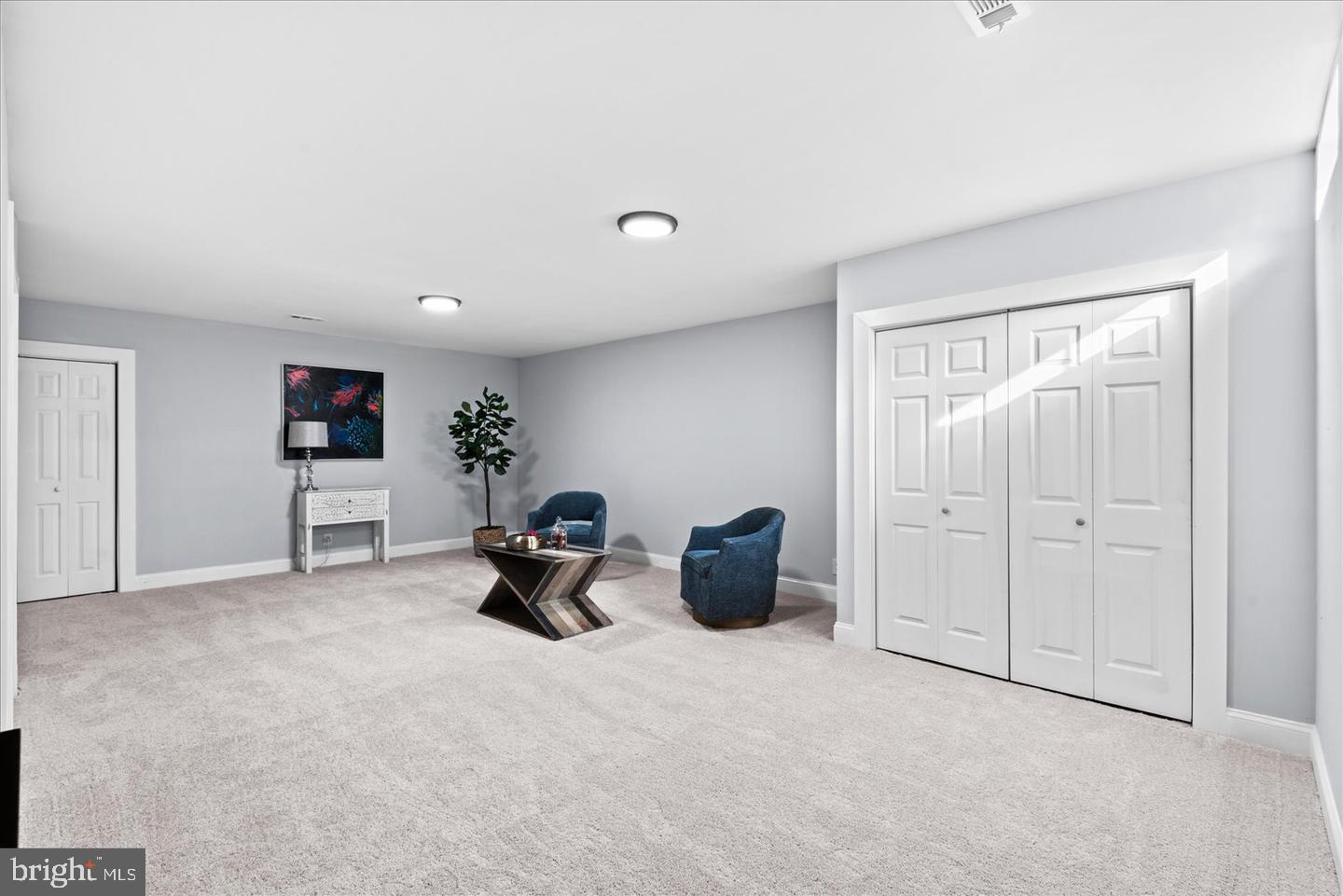 STAFFORD MEADOWS - Residential