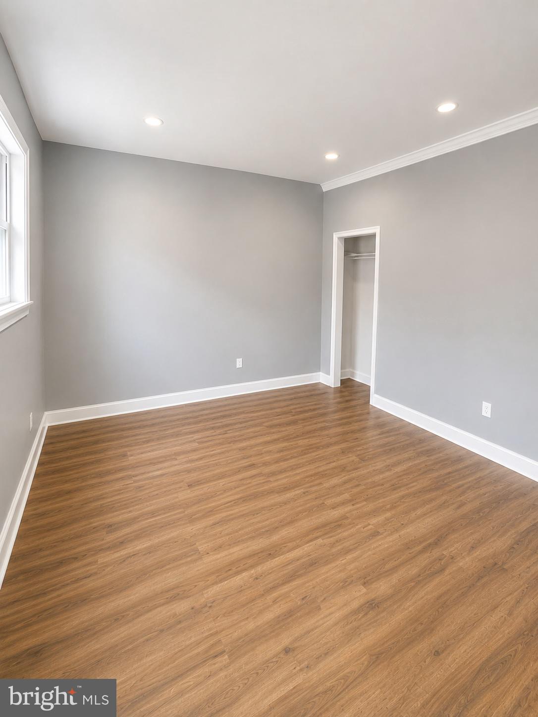 FRANKFORD - Residential Income