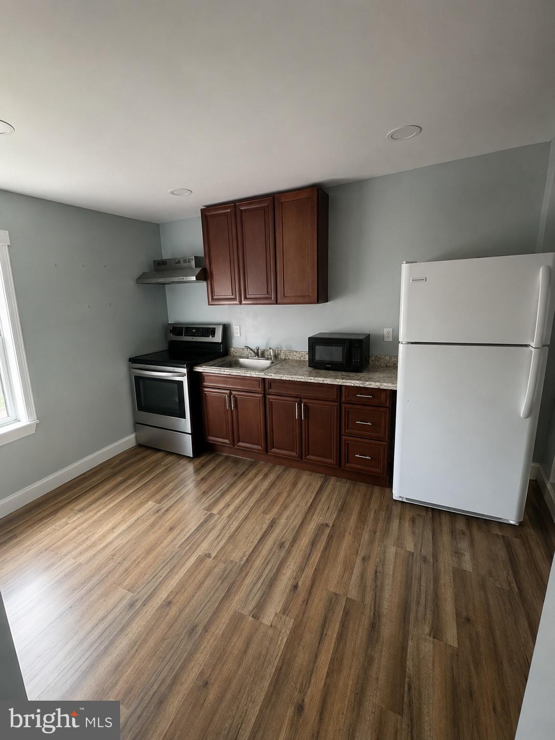 FRANKFORD - Residential Income