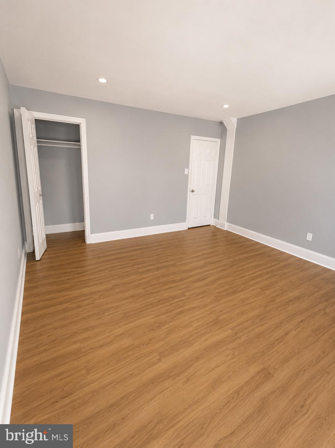 FRANKFORD - Residential Income