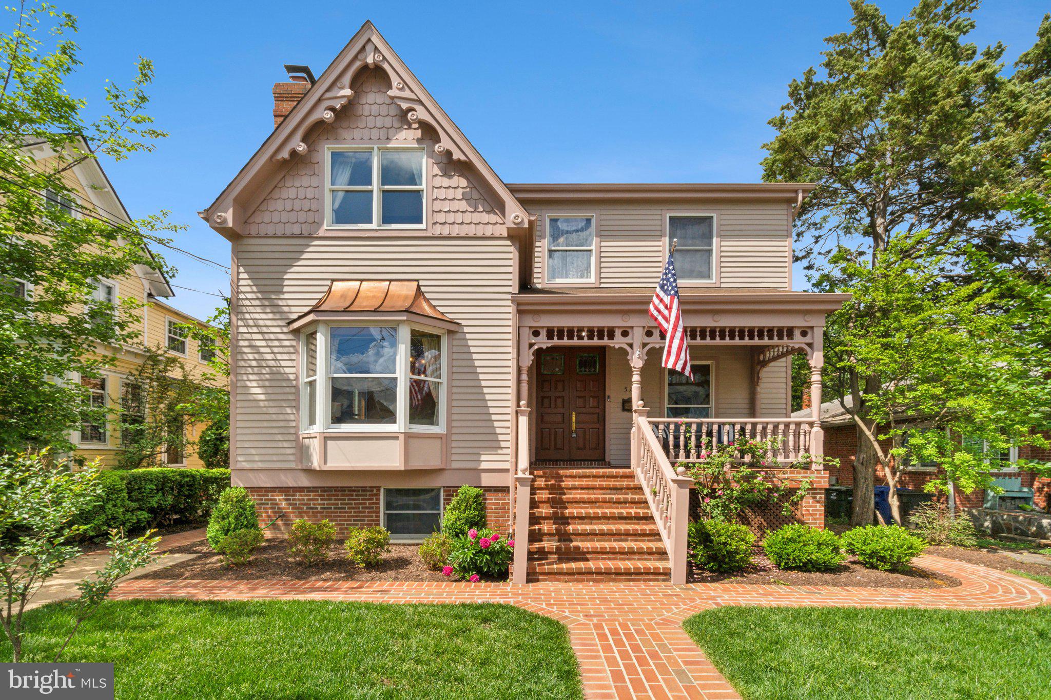 GLENCARLYN - Residential