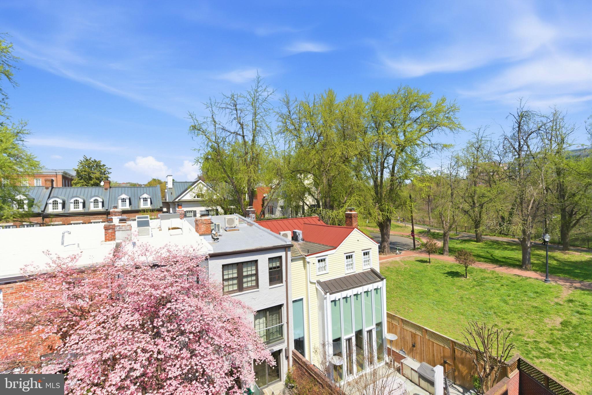 GEORGETOWN - Residential