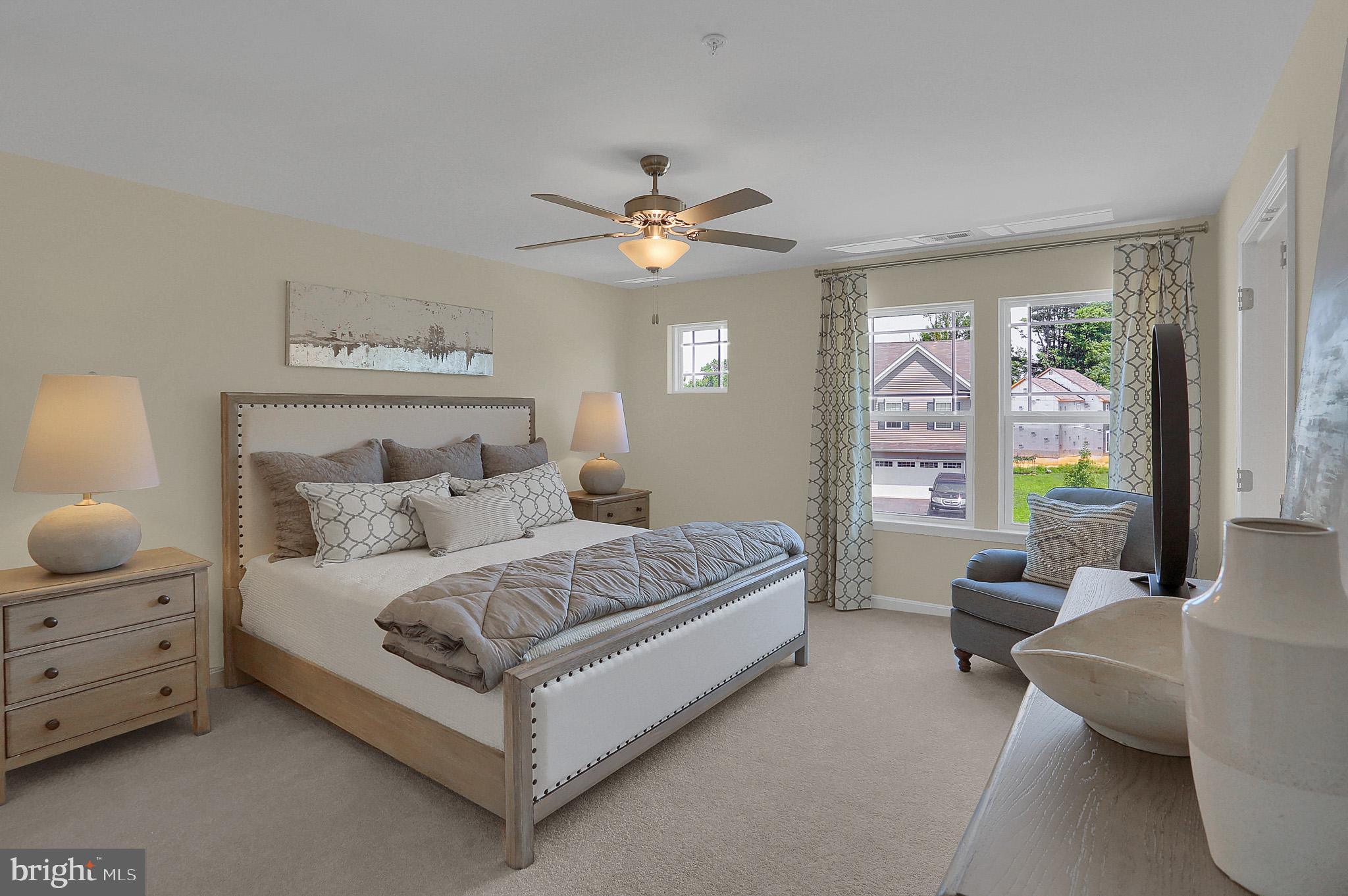 MONTGOMERY OAKS - Residential