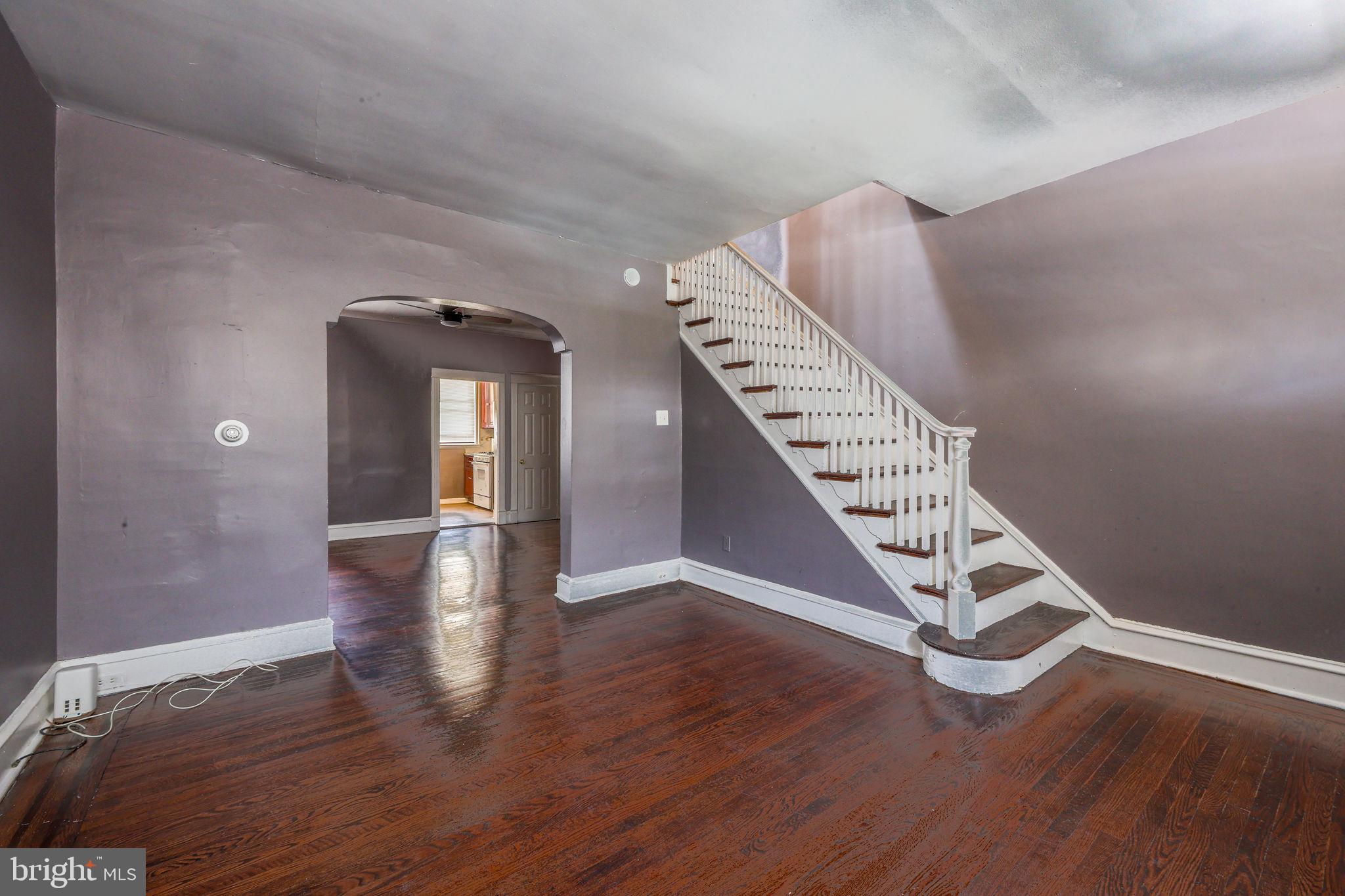 OXFORD CIRCLE - Residential