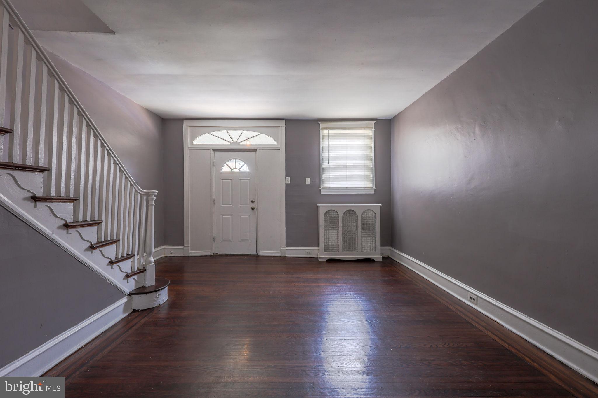 OXFORD CIRCLE - Residential