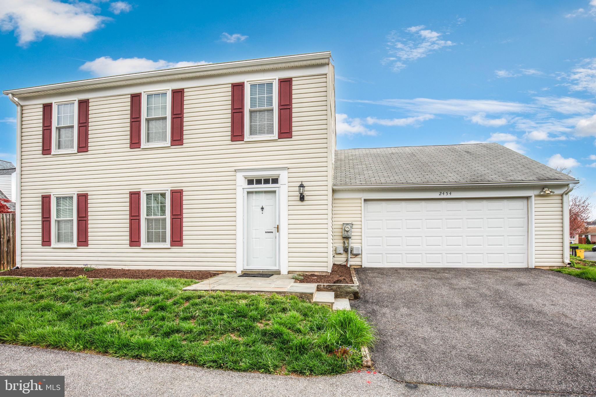 CROFTON VILLAGE - Residential