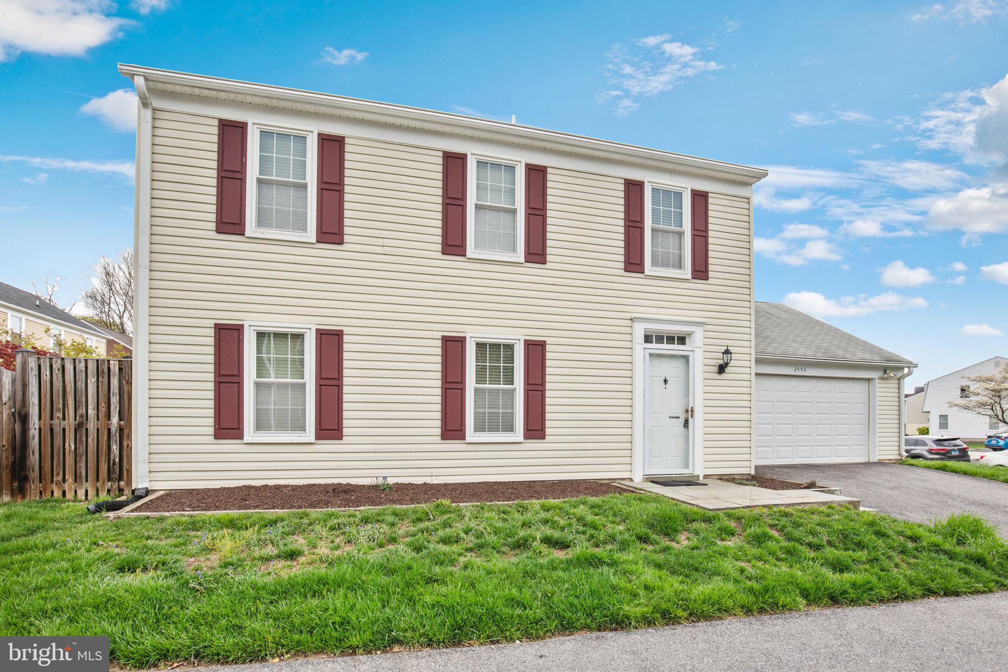 CROFTON VILLAGE - Residential