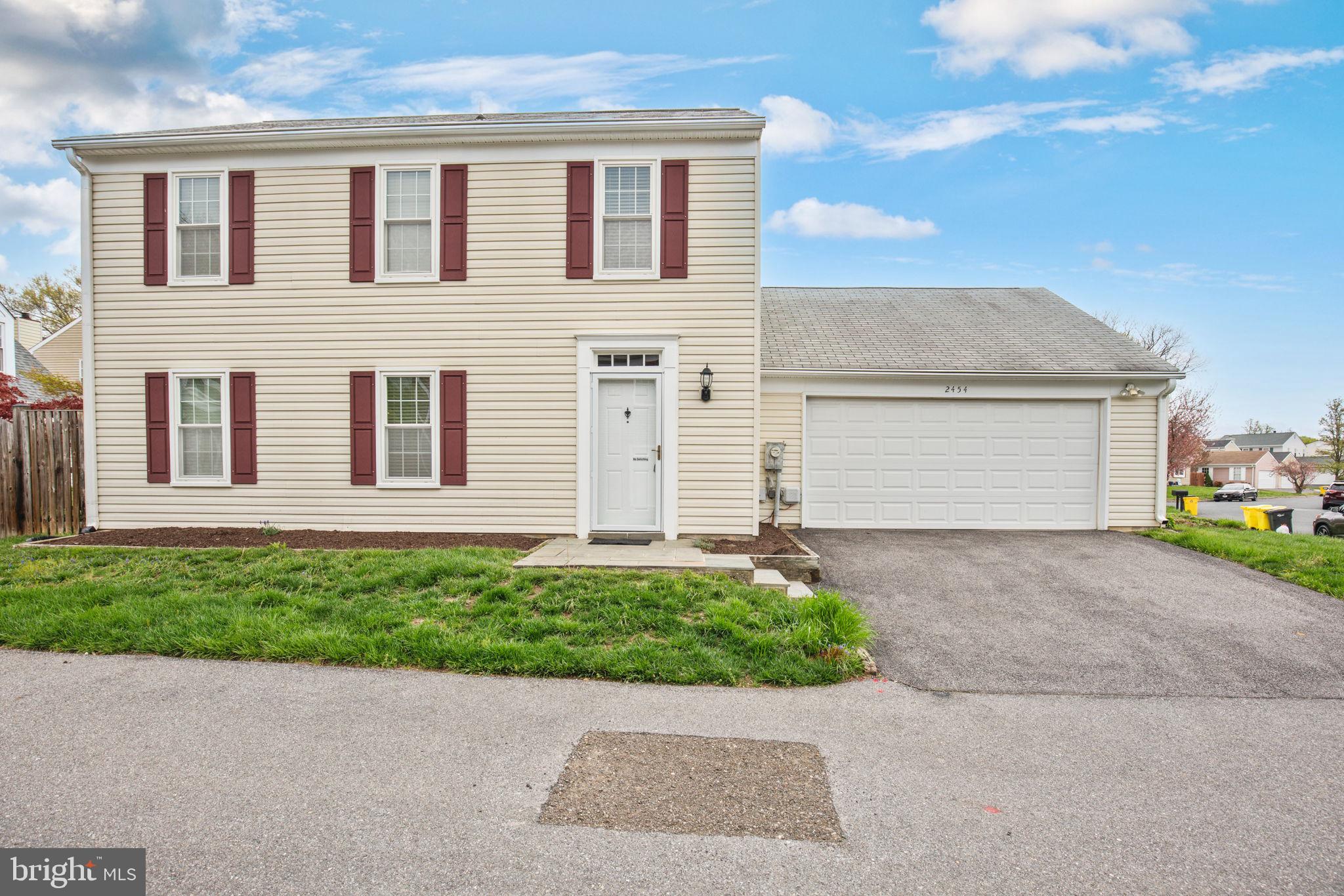 CROFTON VILLAGE - Residential