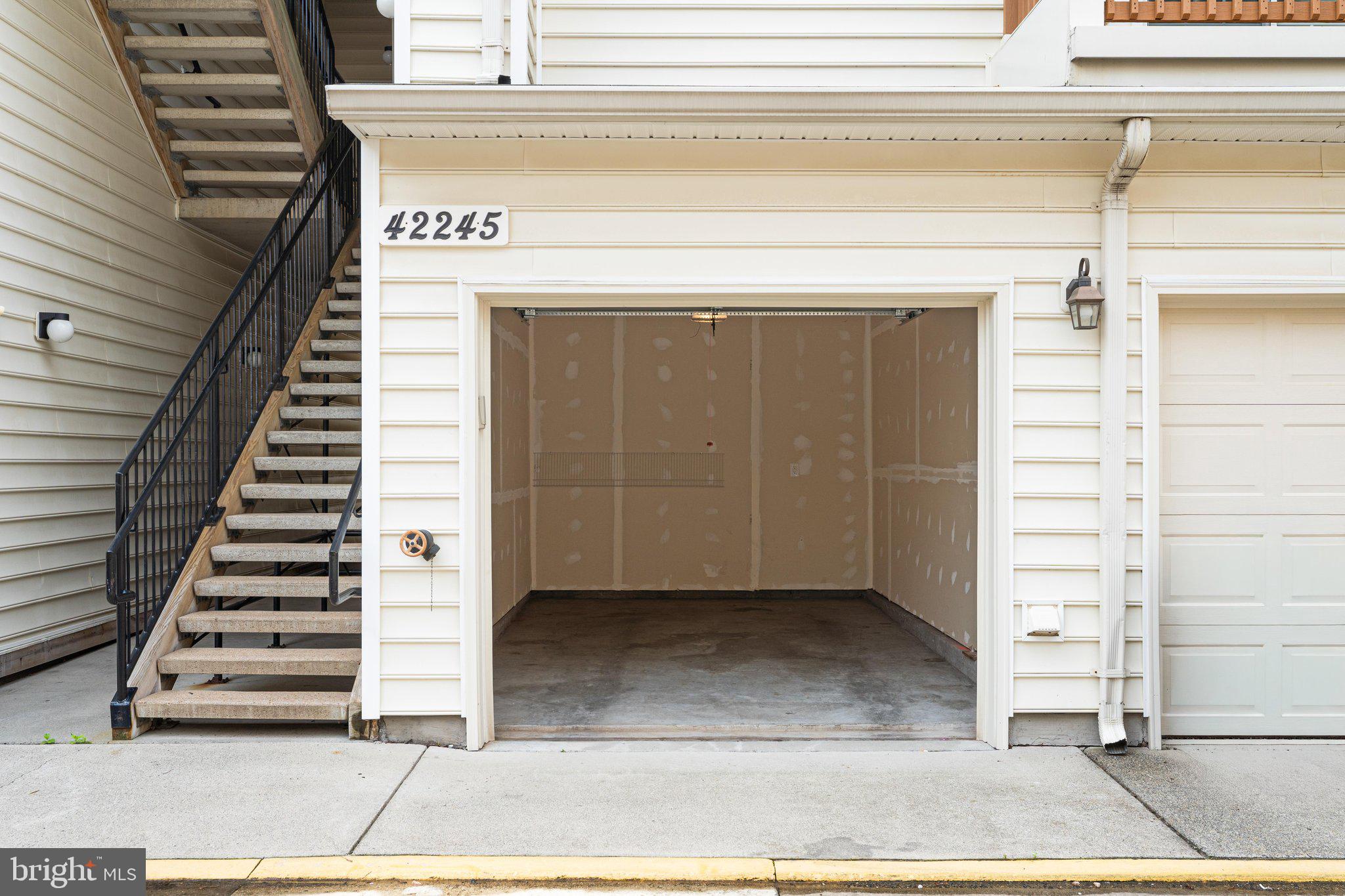 MERCER PARK CONDOMINIUM - Residential