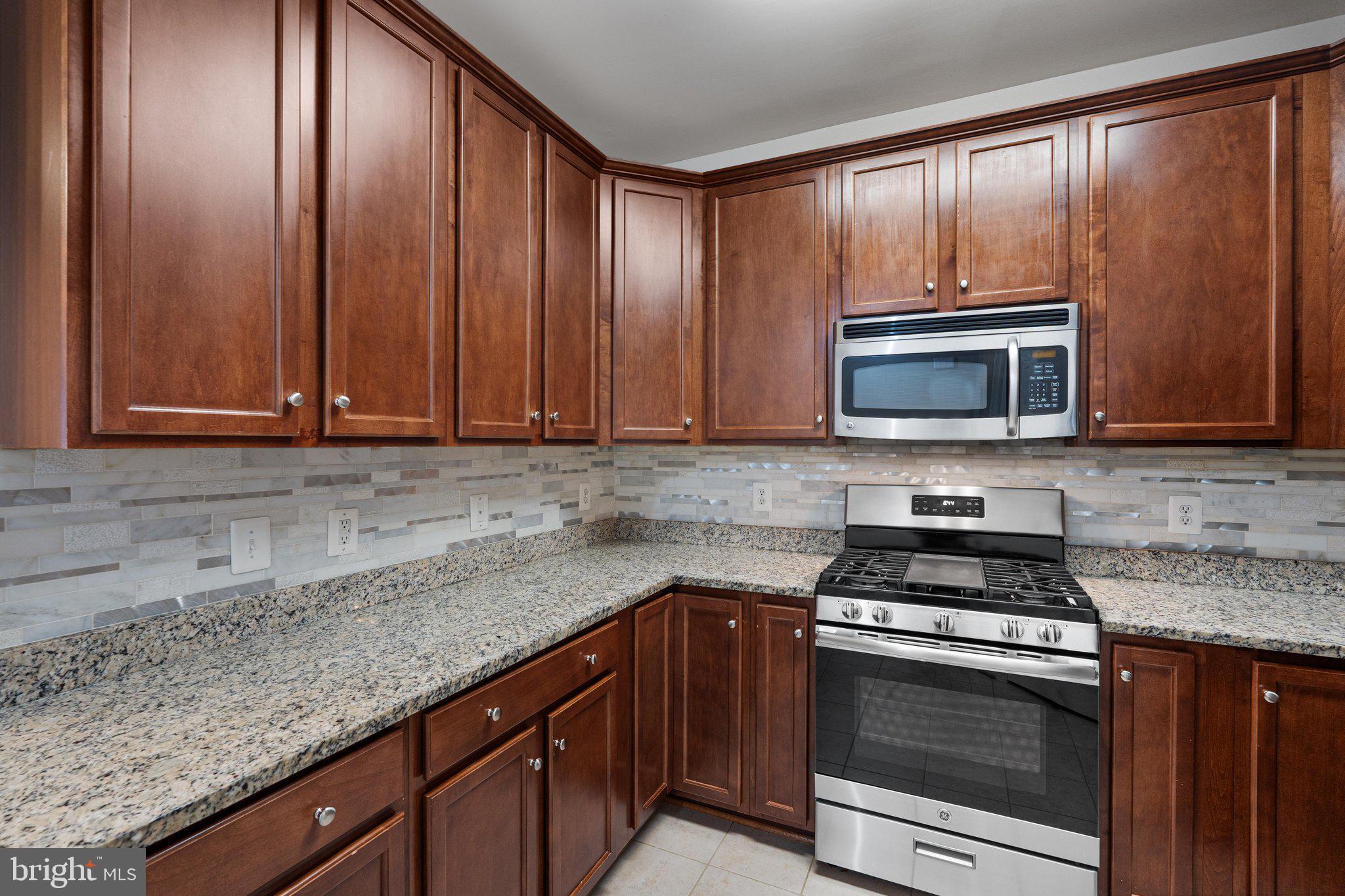 MERCER PARK CONDOMINIUM - Residential