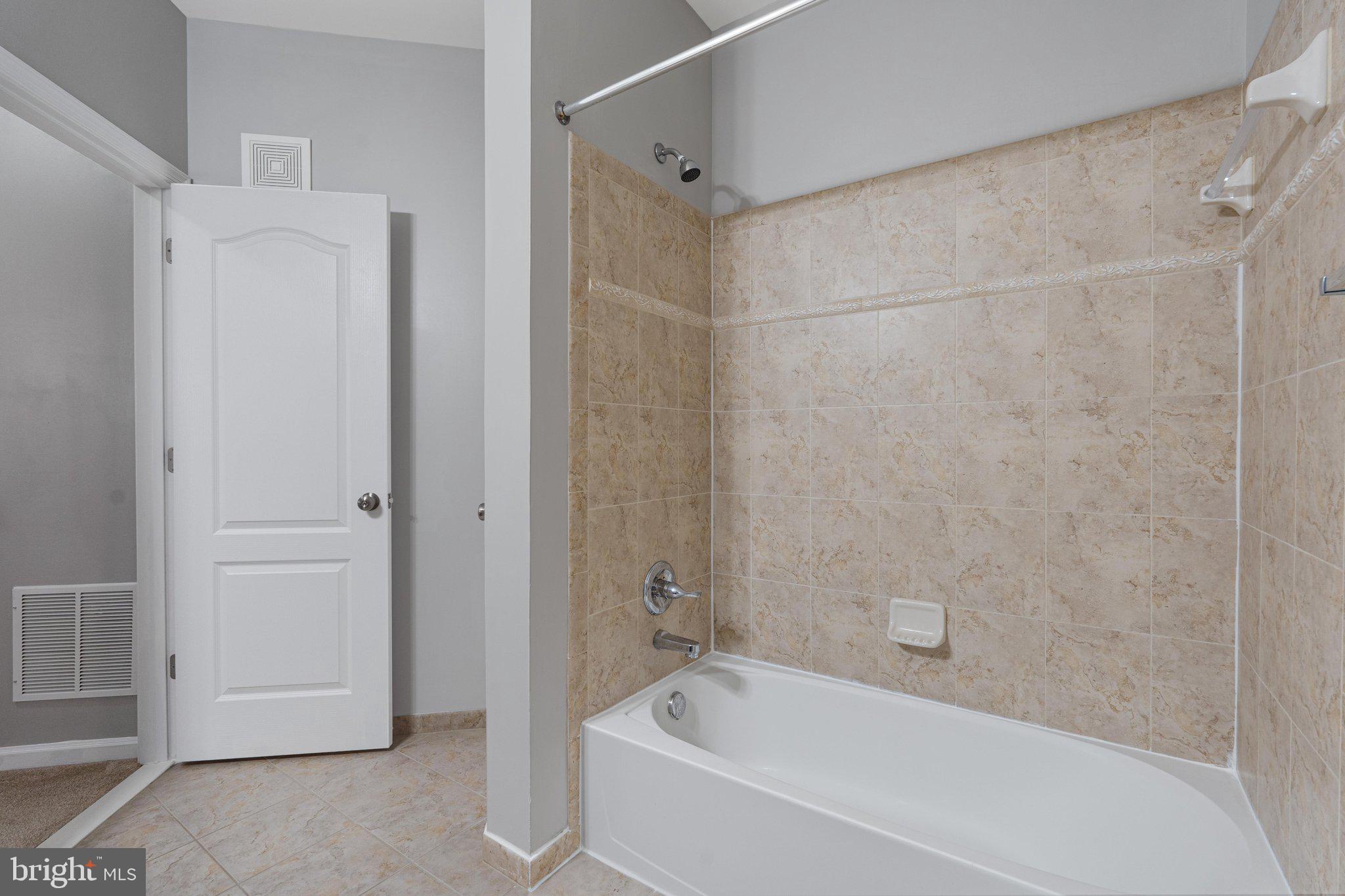 MERCER PARK CONDOMINIUM - Residential