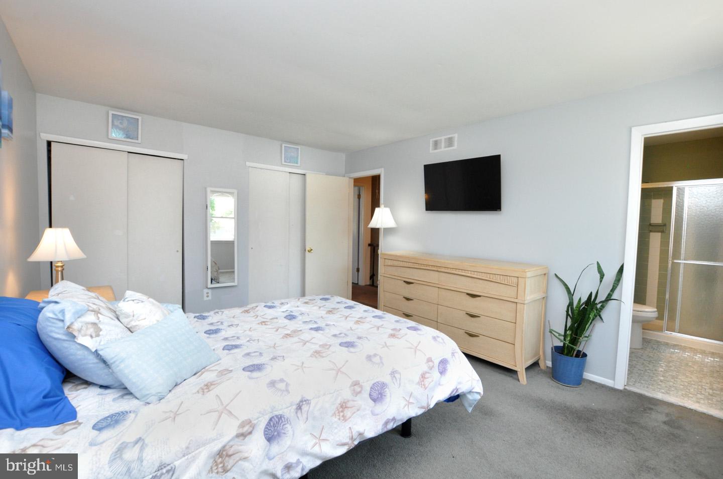 KENSINGTON HEIGHTS - Residential