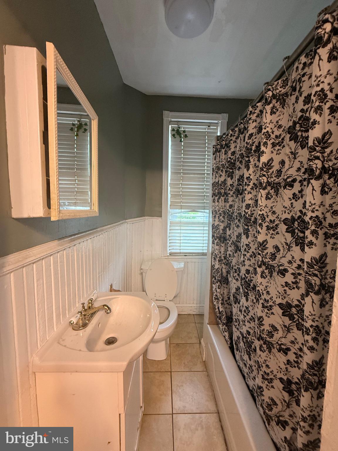 WEST PHILADELPHIA - Residential