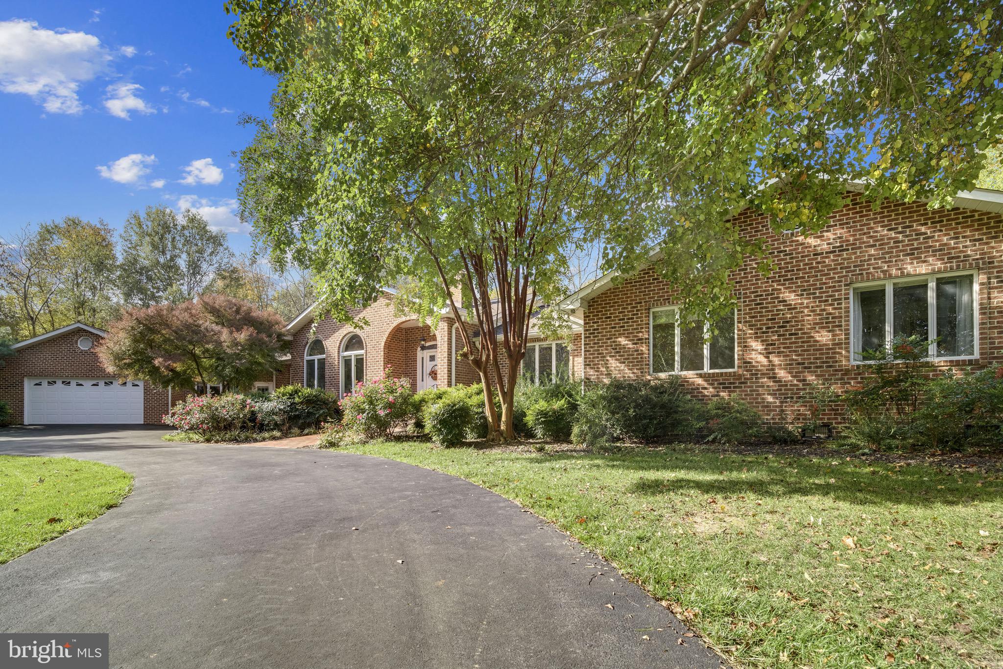 LOCUST GROVE ESTATES - Residential