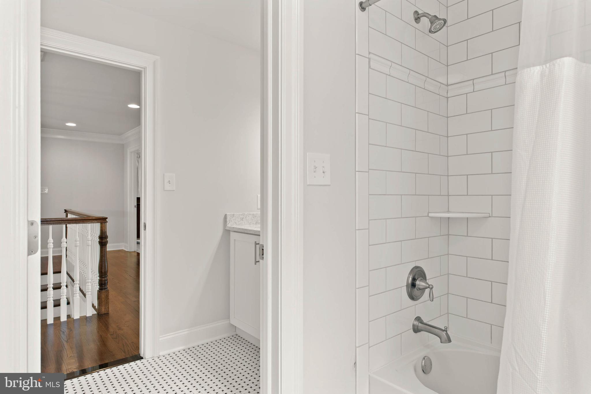 SHORTRIDGE - Residential