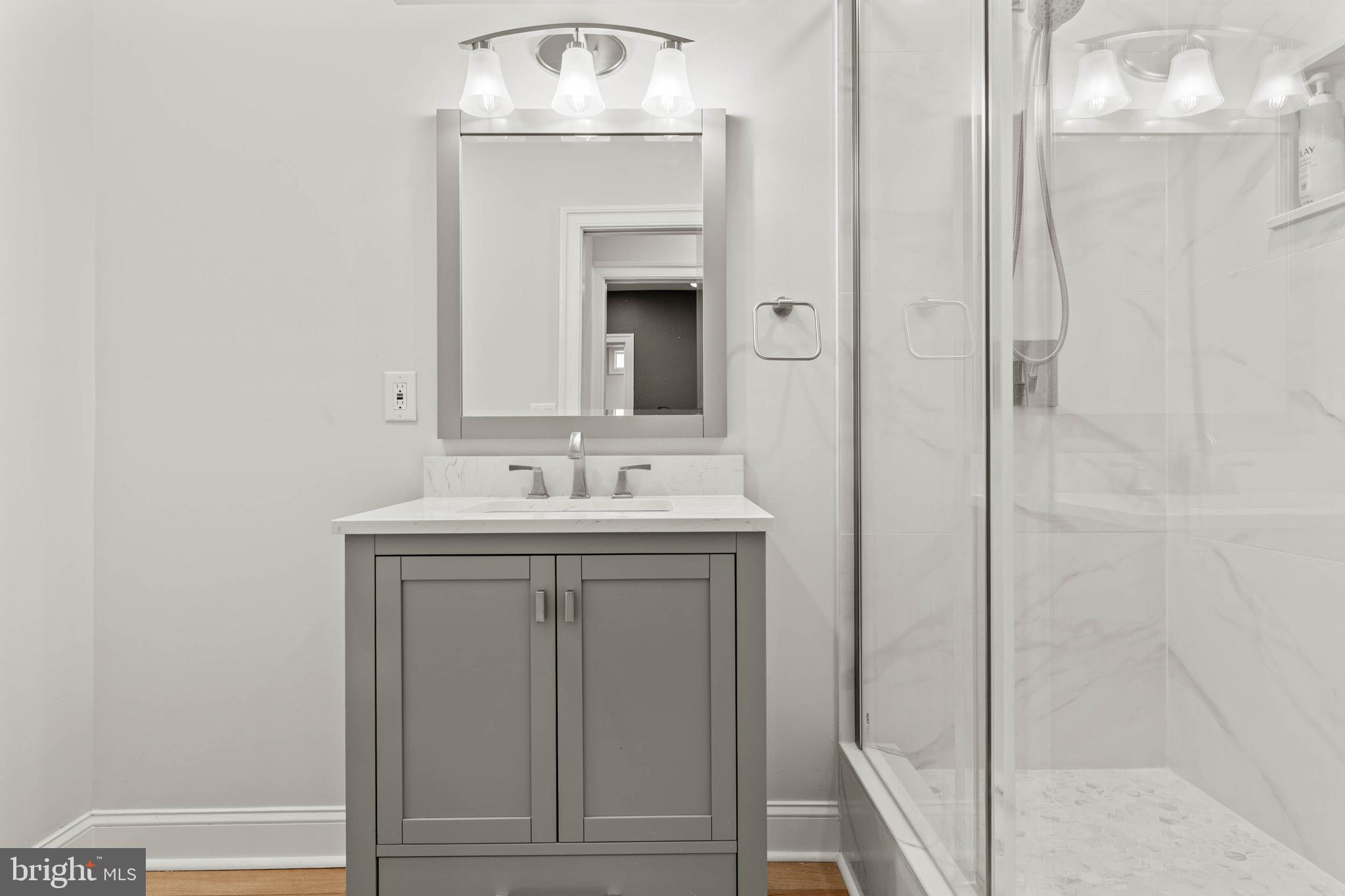 SHORTRIDGE - Residential