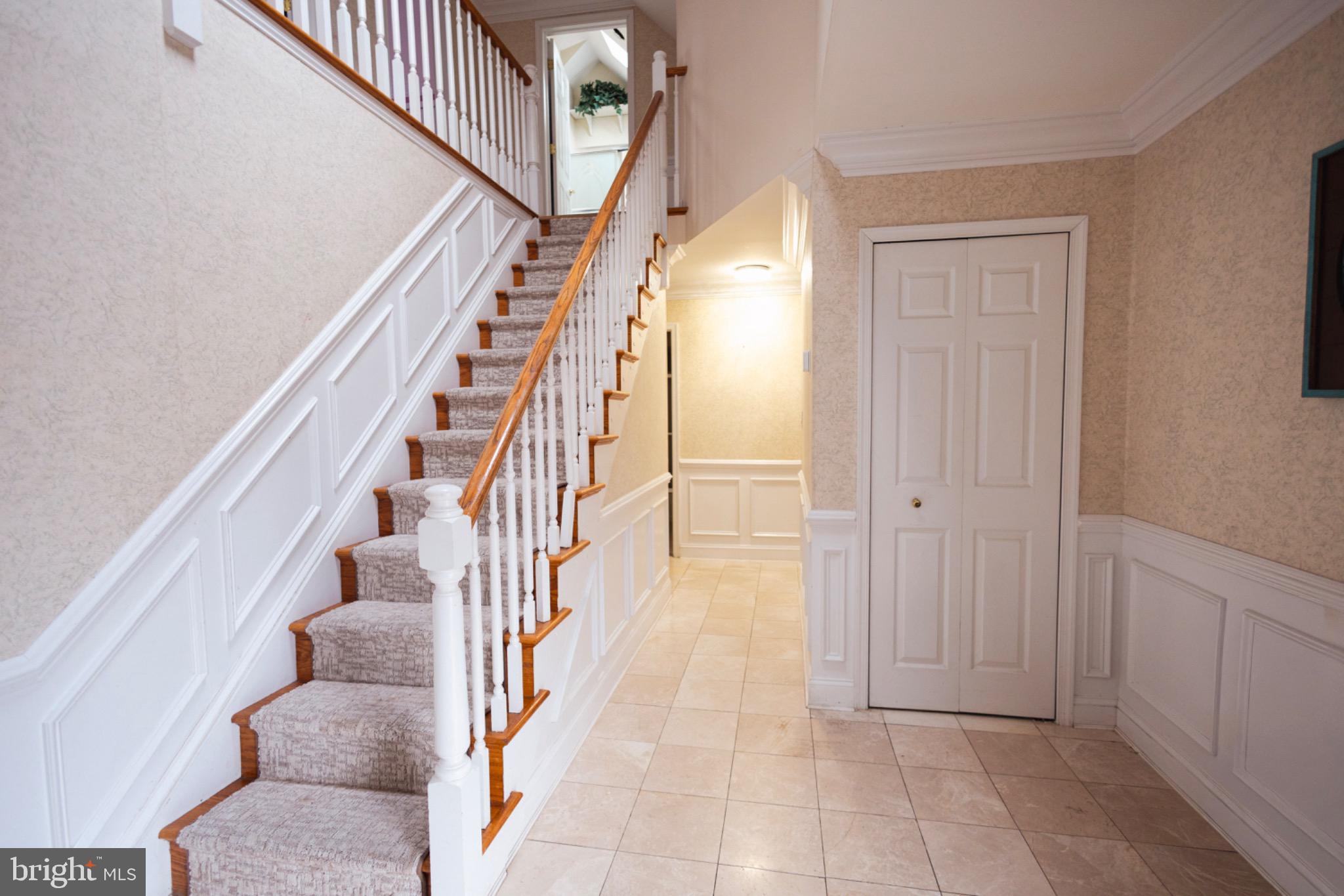 RED ROSE GATE - Residential