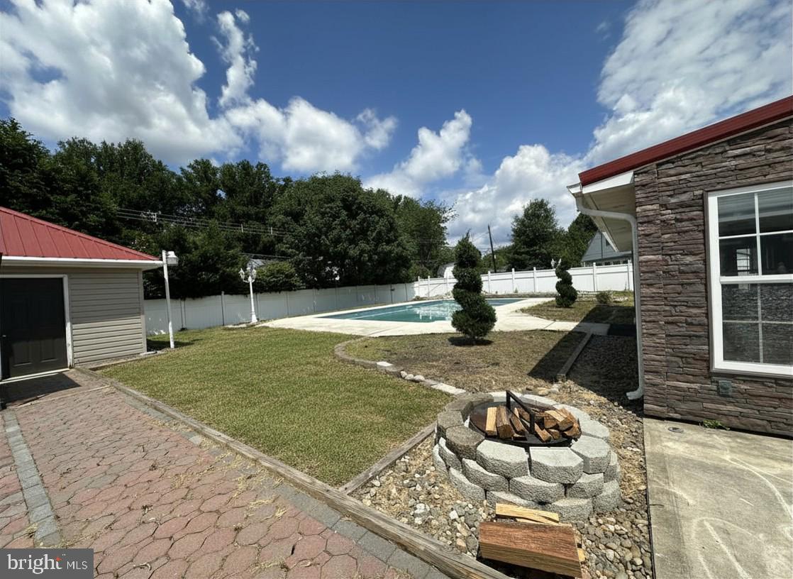 RED ROSE GATE - Residential