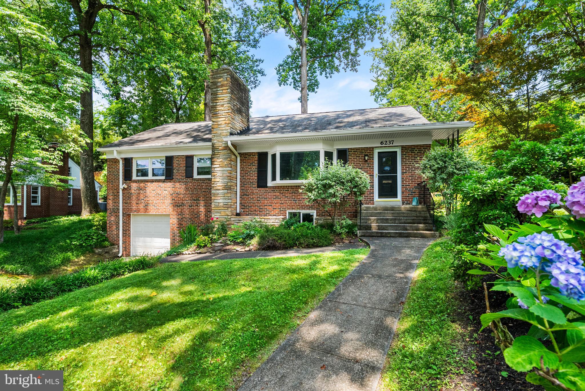 RAVENWOOD PARK - Residential