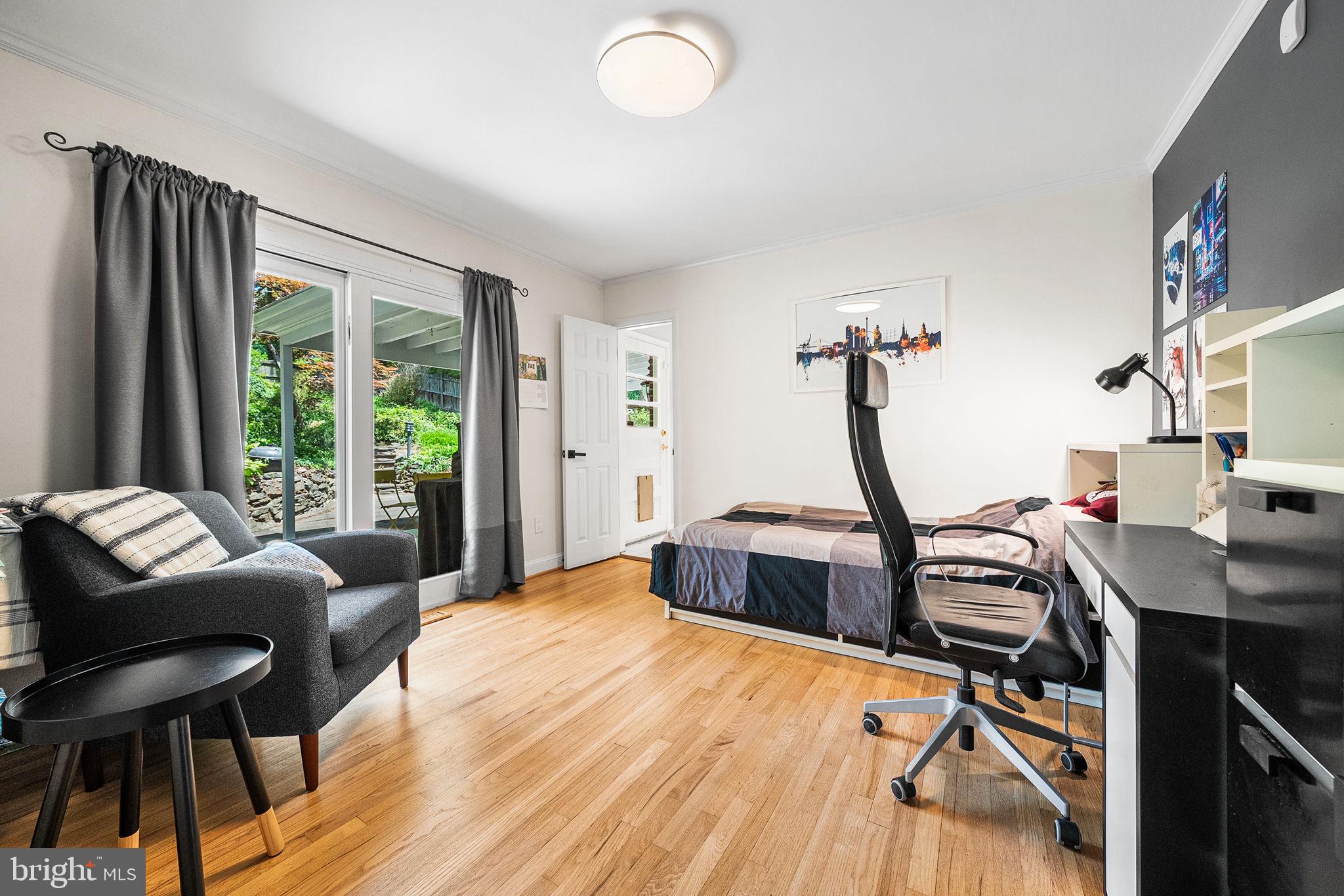 RAVENWOOD PARK - Residential