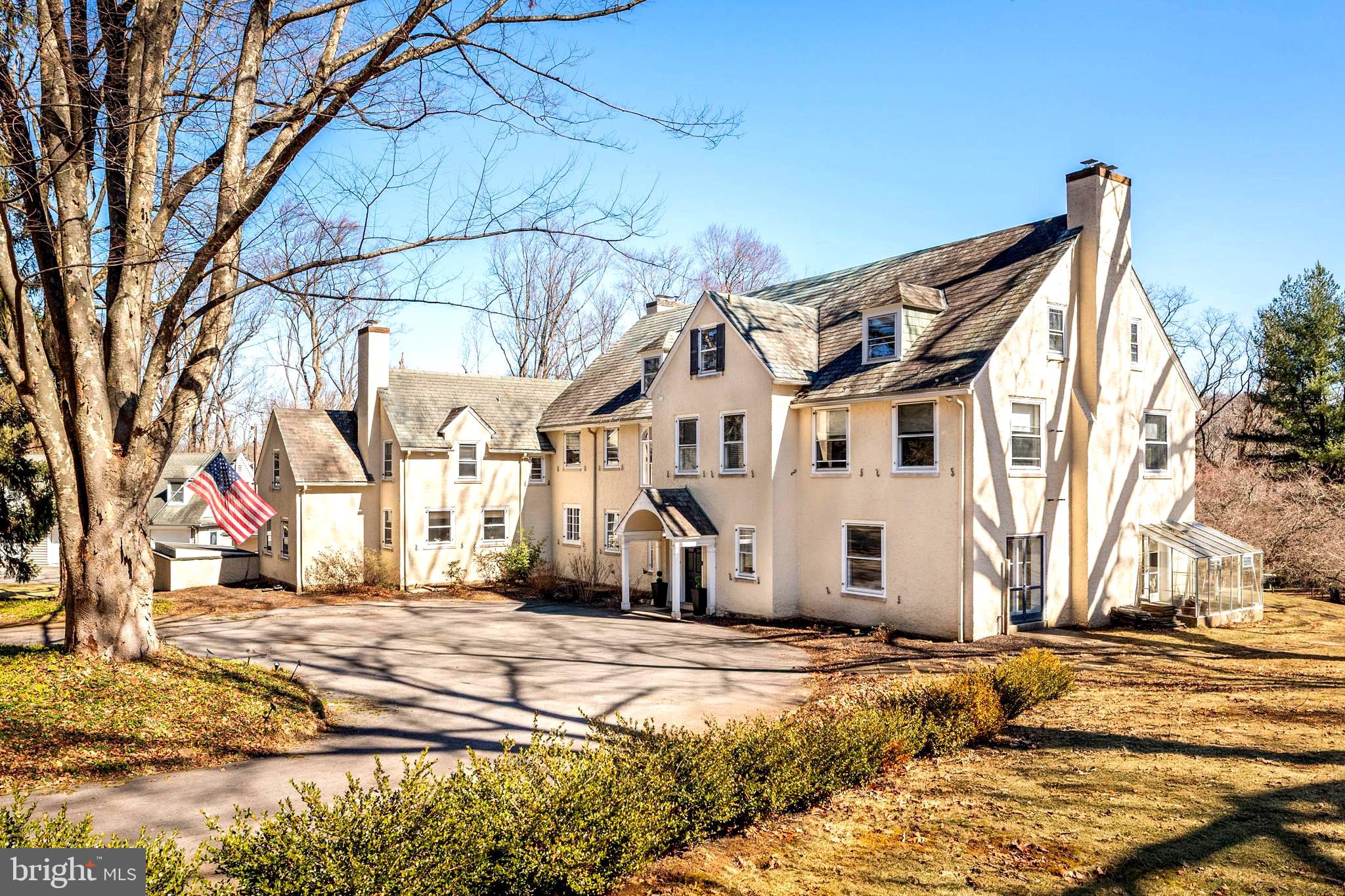 DOWNTOWN WAYNE - Residential
