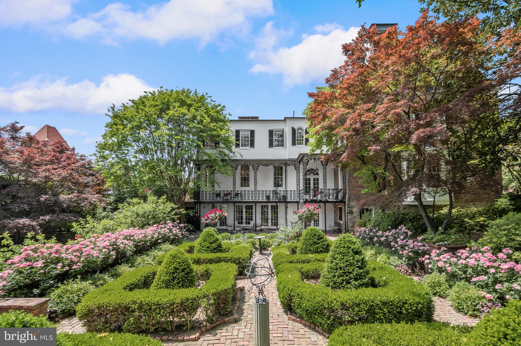 GEORGETOWN - Residential