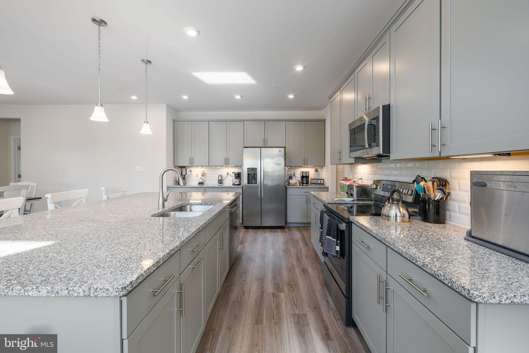 GLEN RIDDLE - Residential