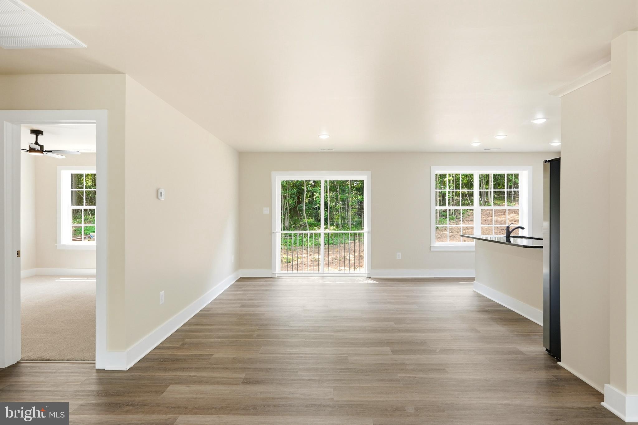 NINE EAST ESTATES - Residential