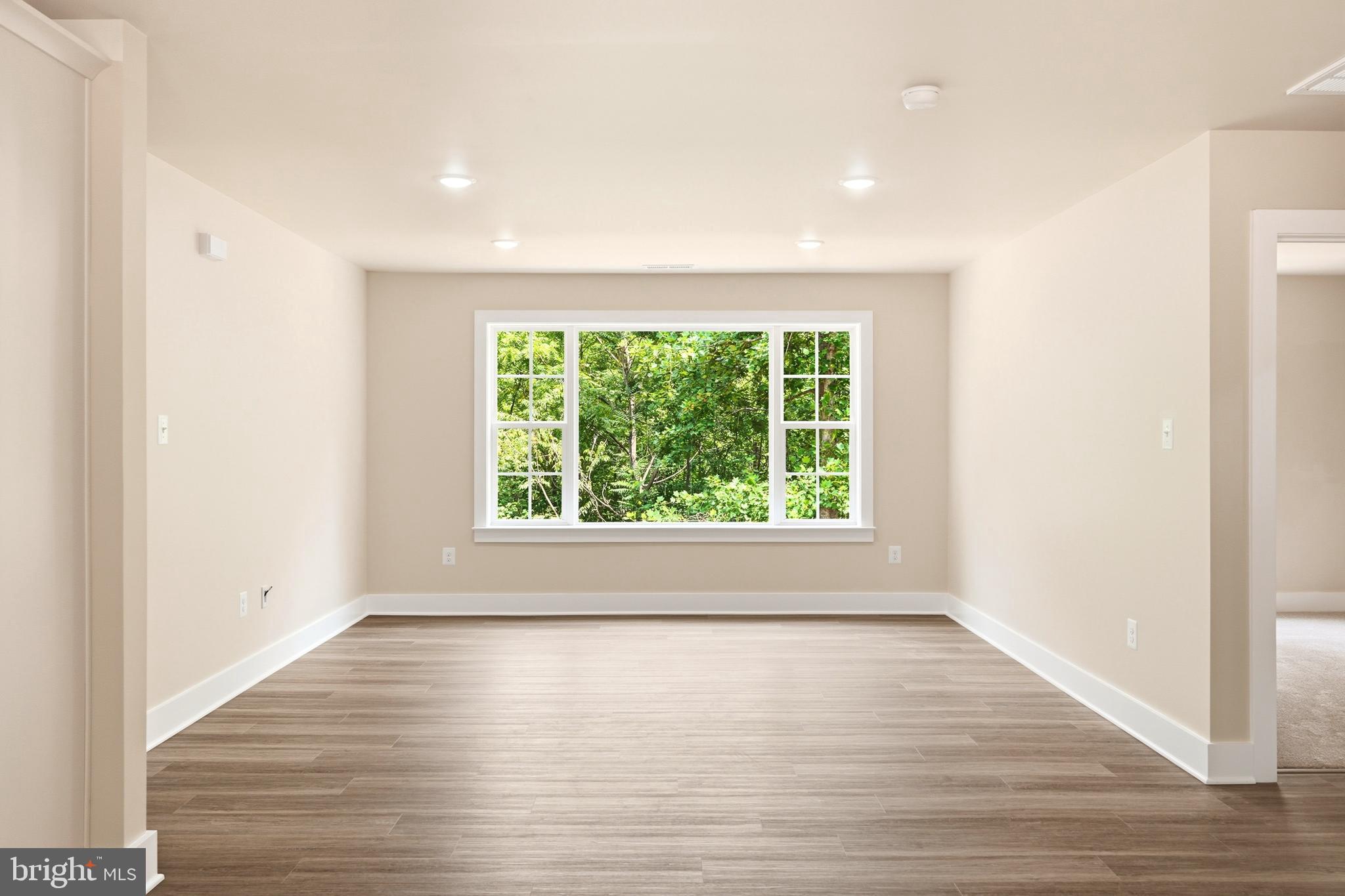 NINE EAST ESTATES - Residential