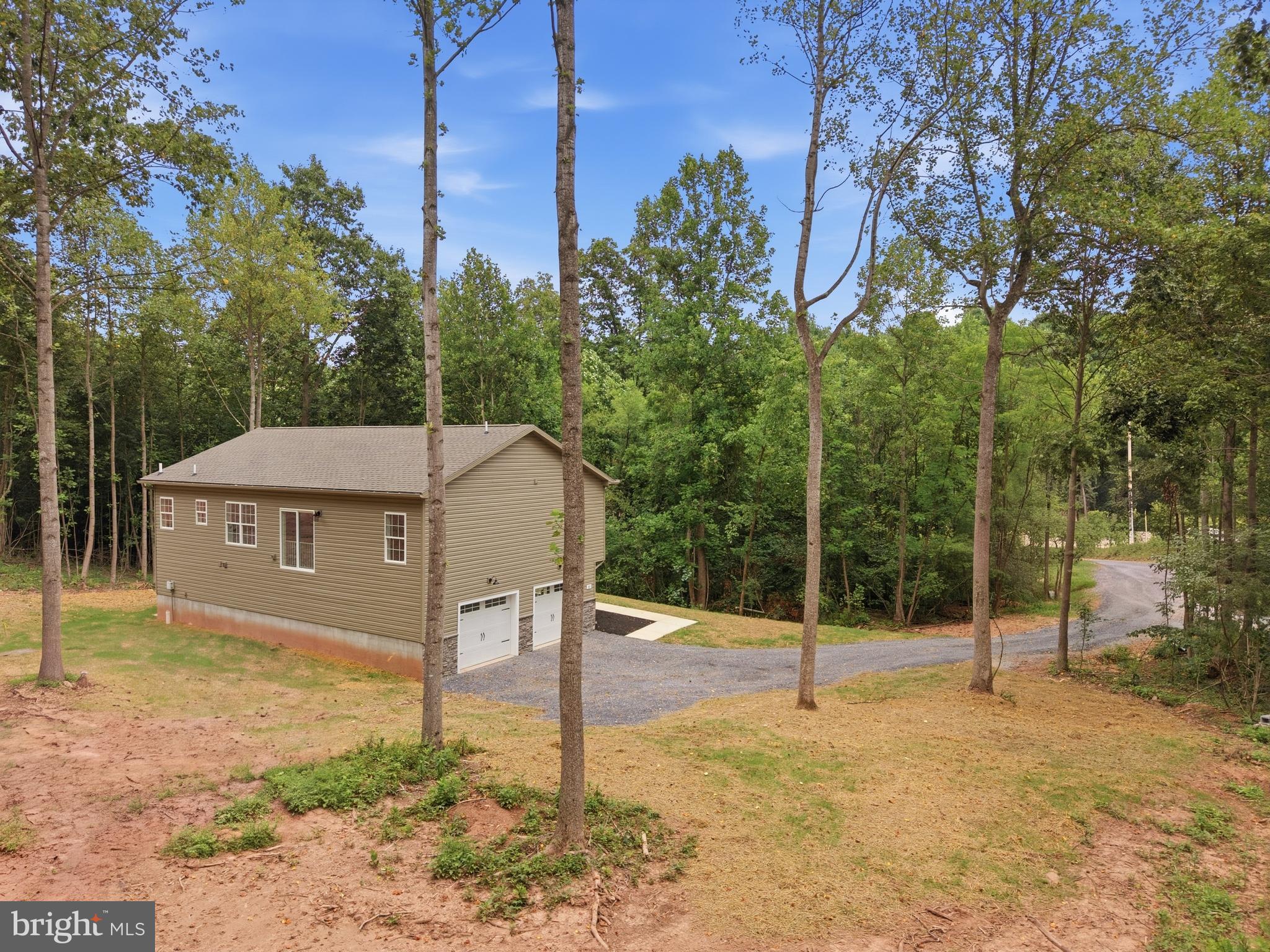 NINE EAST ESTATES - Residential