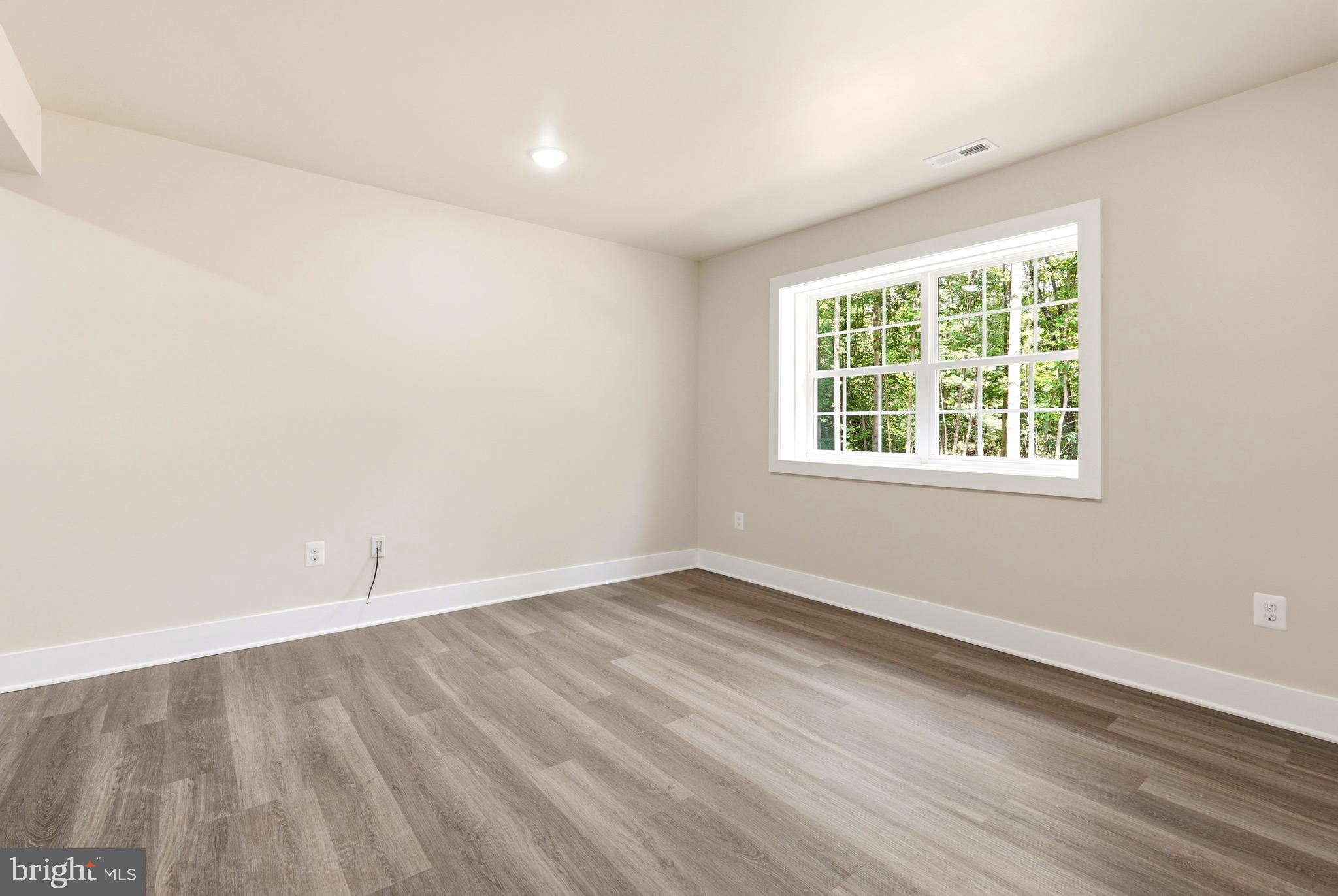 NINE EAST ESTATES - Residential