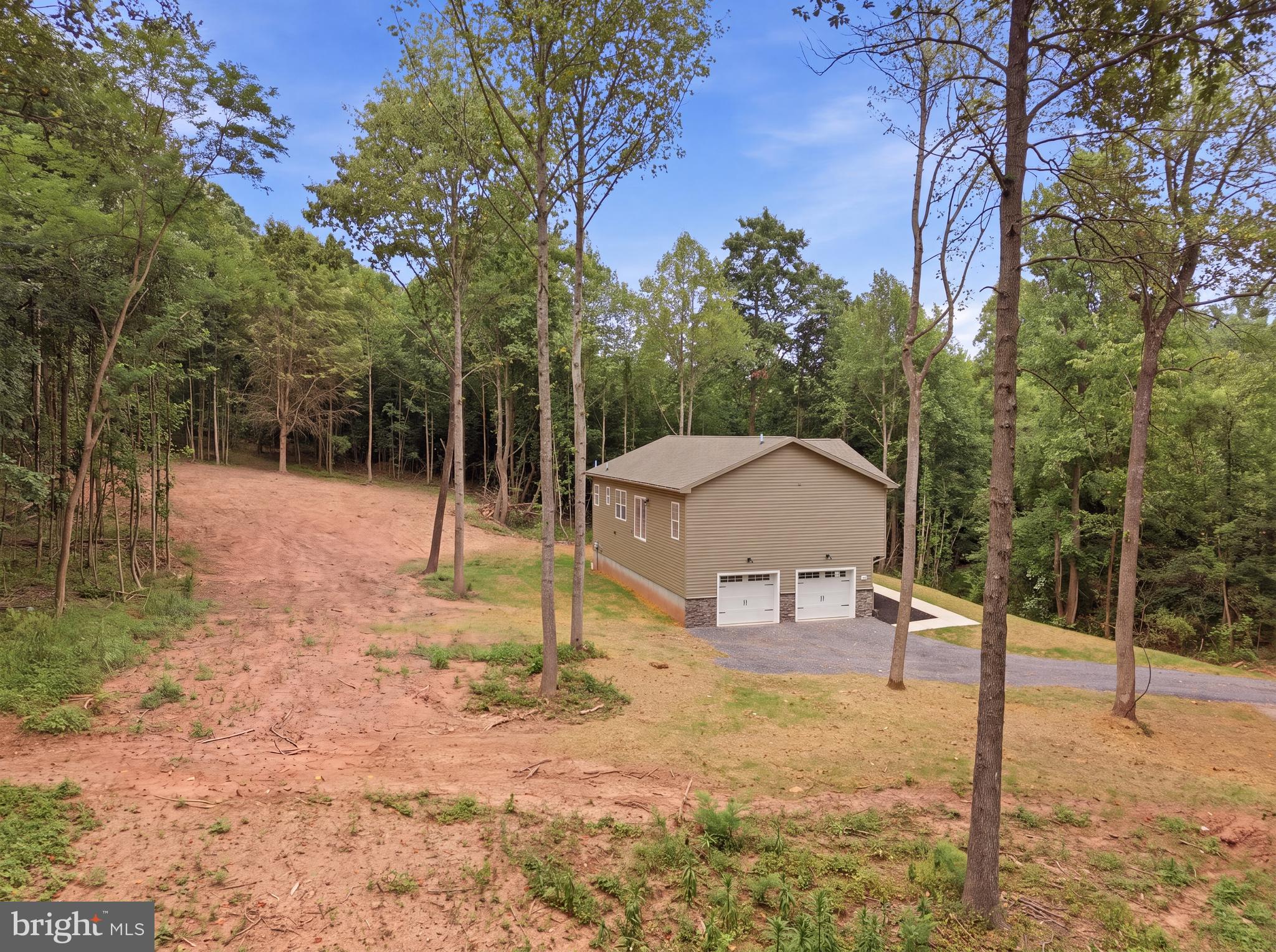 NINE EAST ESTATES - Residential