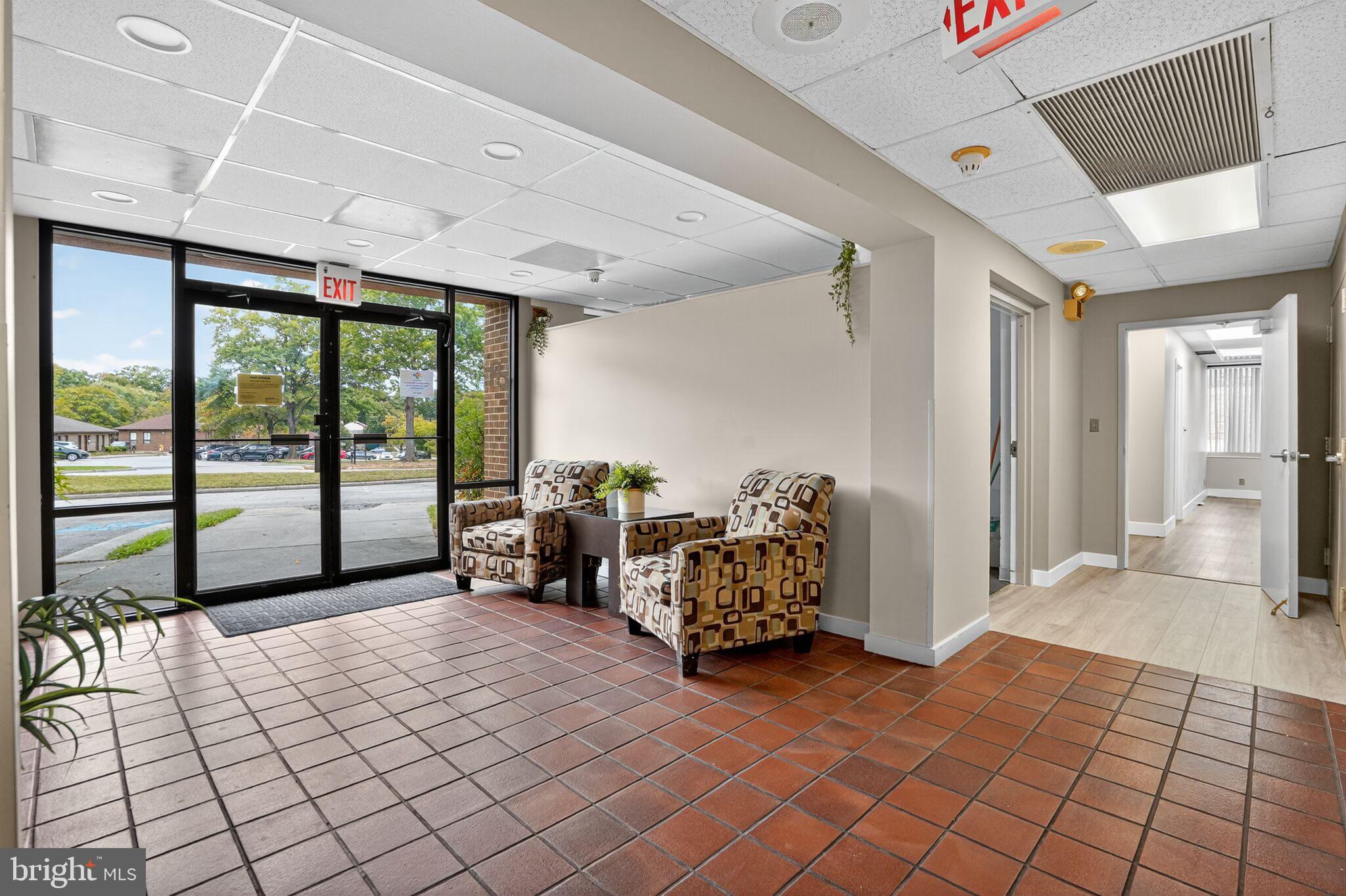 LAKE RIDGE - Commercial Sale