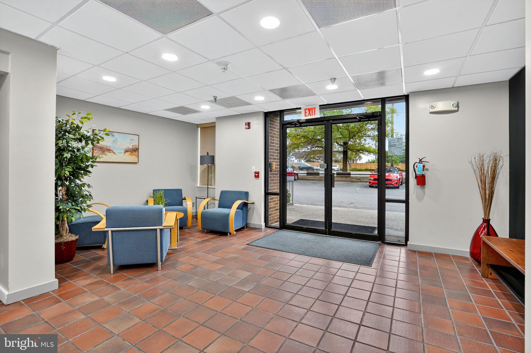 LAKE RIDGE - Commercial Sale