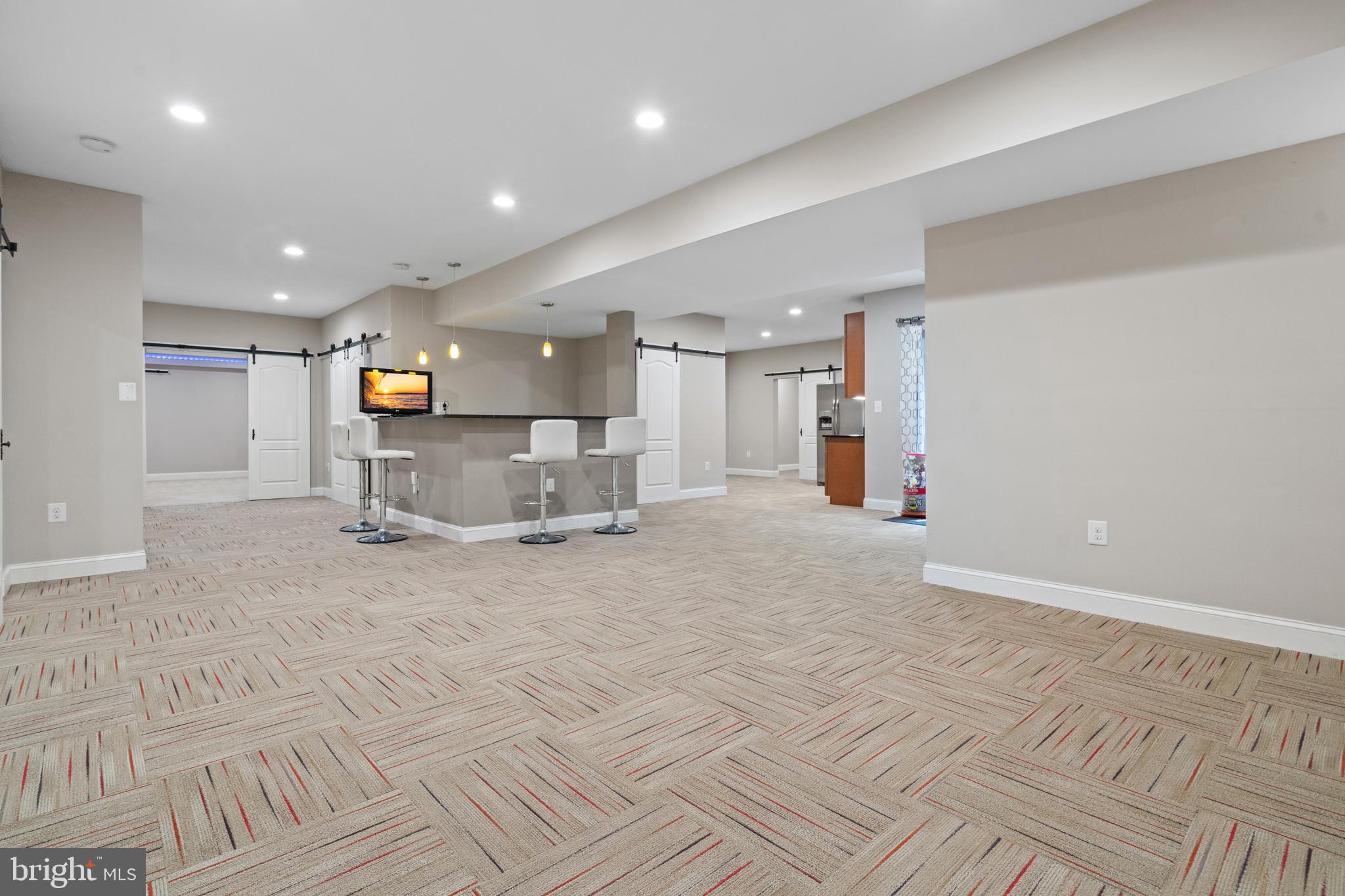 PIMMIT VIEW - Residential
