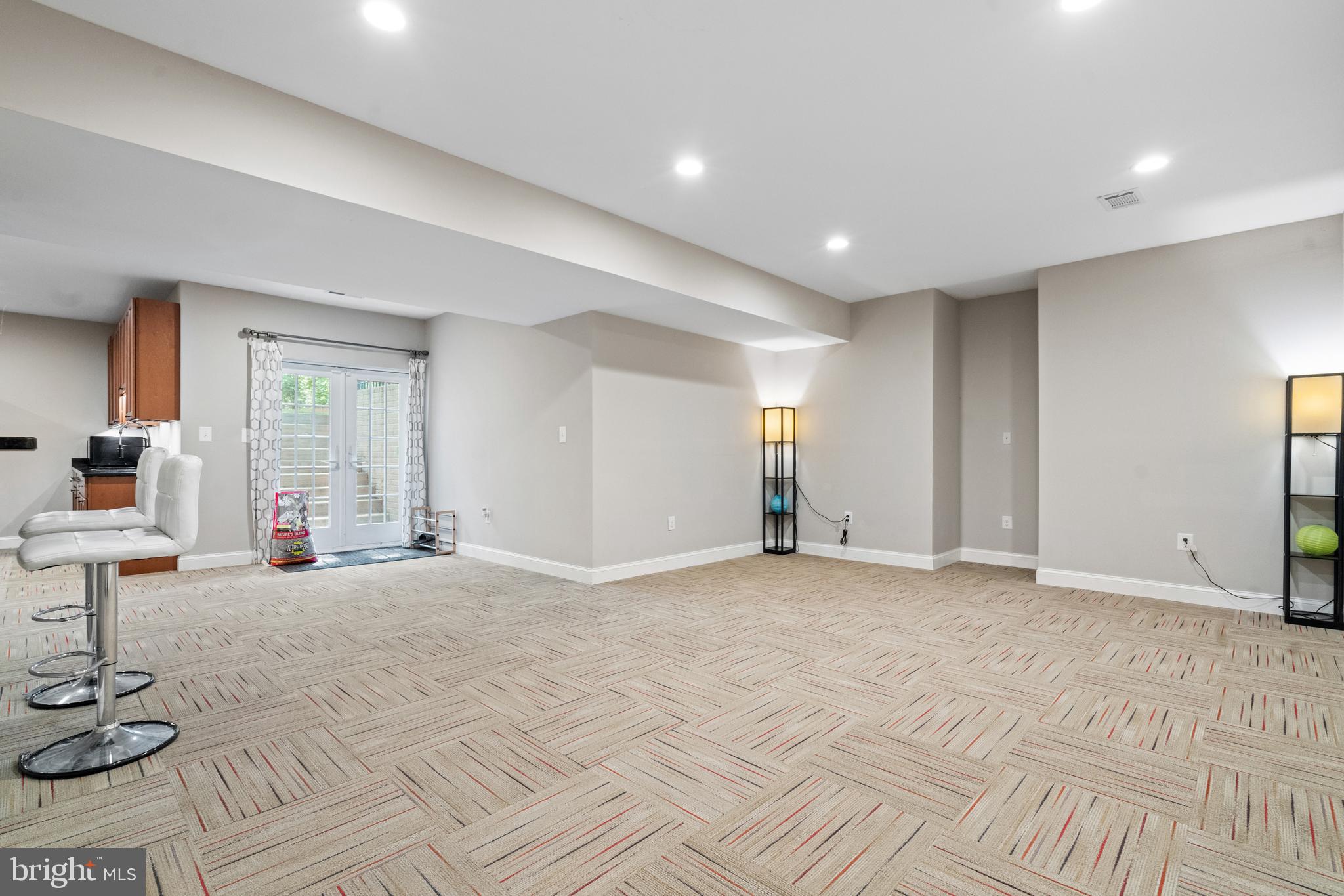 PIMMIT VIEW - Residential
