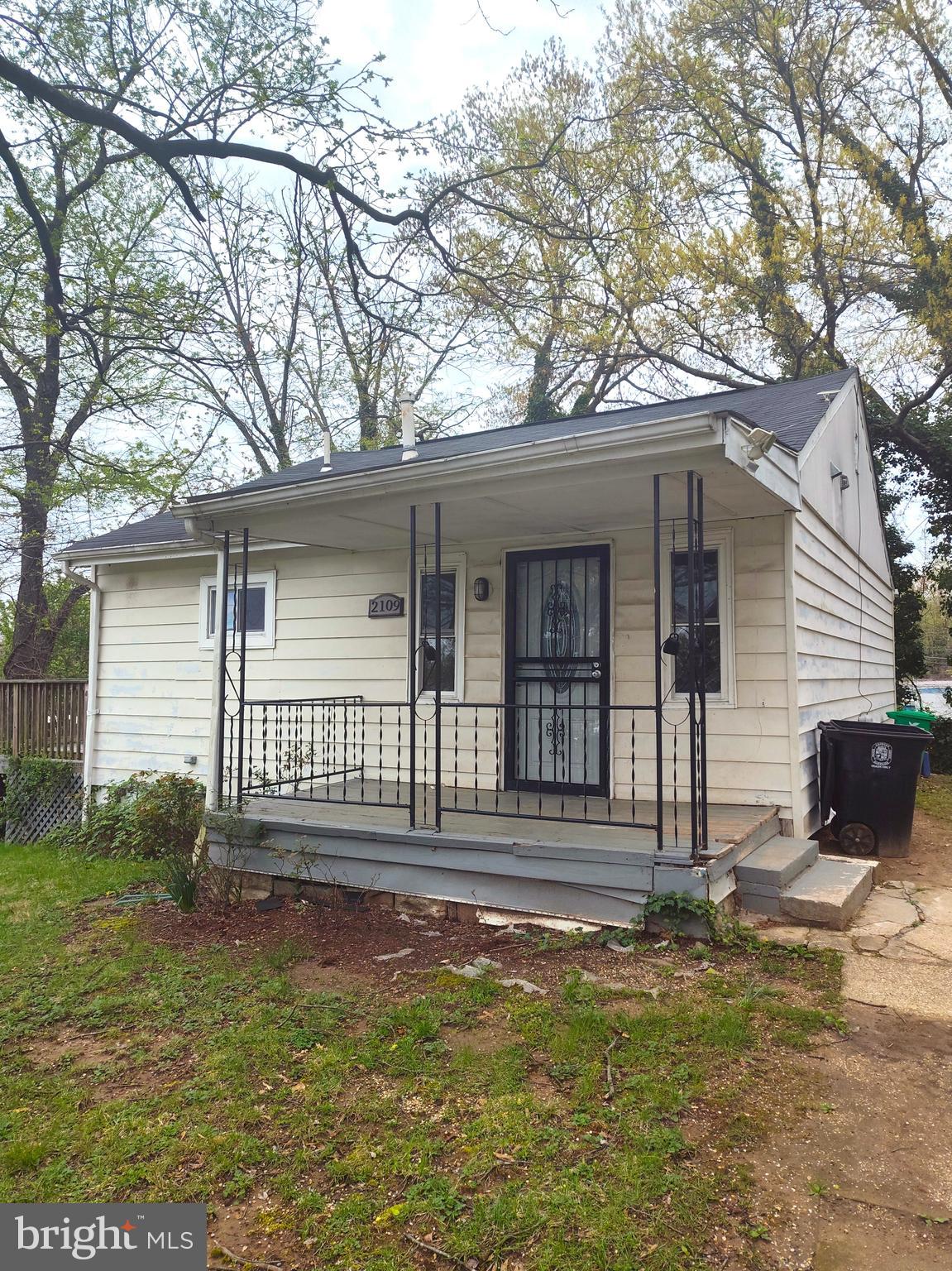 EAST COLUMBIA - Residential Lease