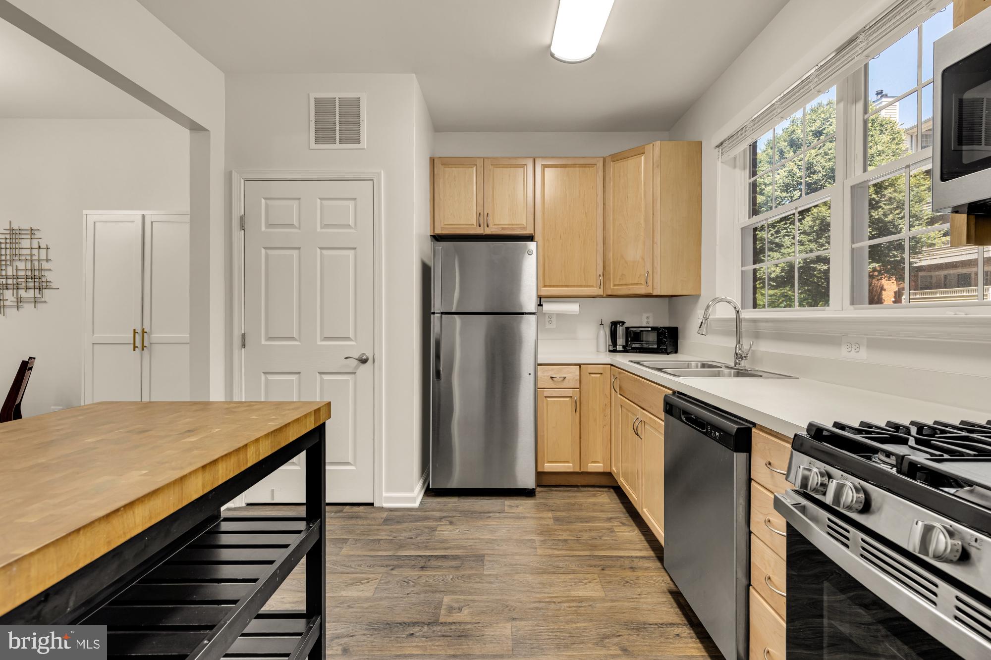 CHRISTOPHER AT CEDAR LAKES - Residential
