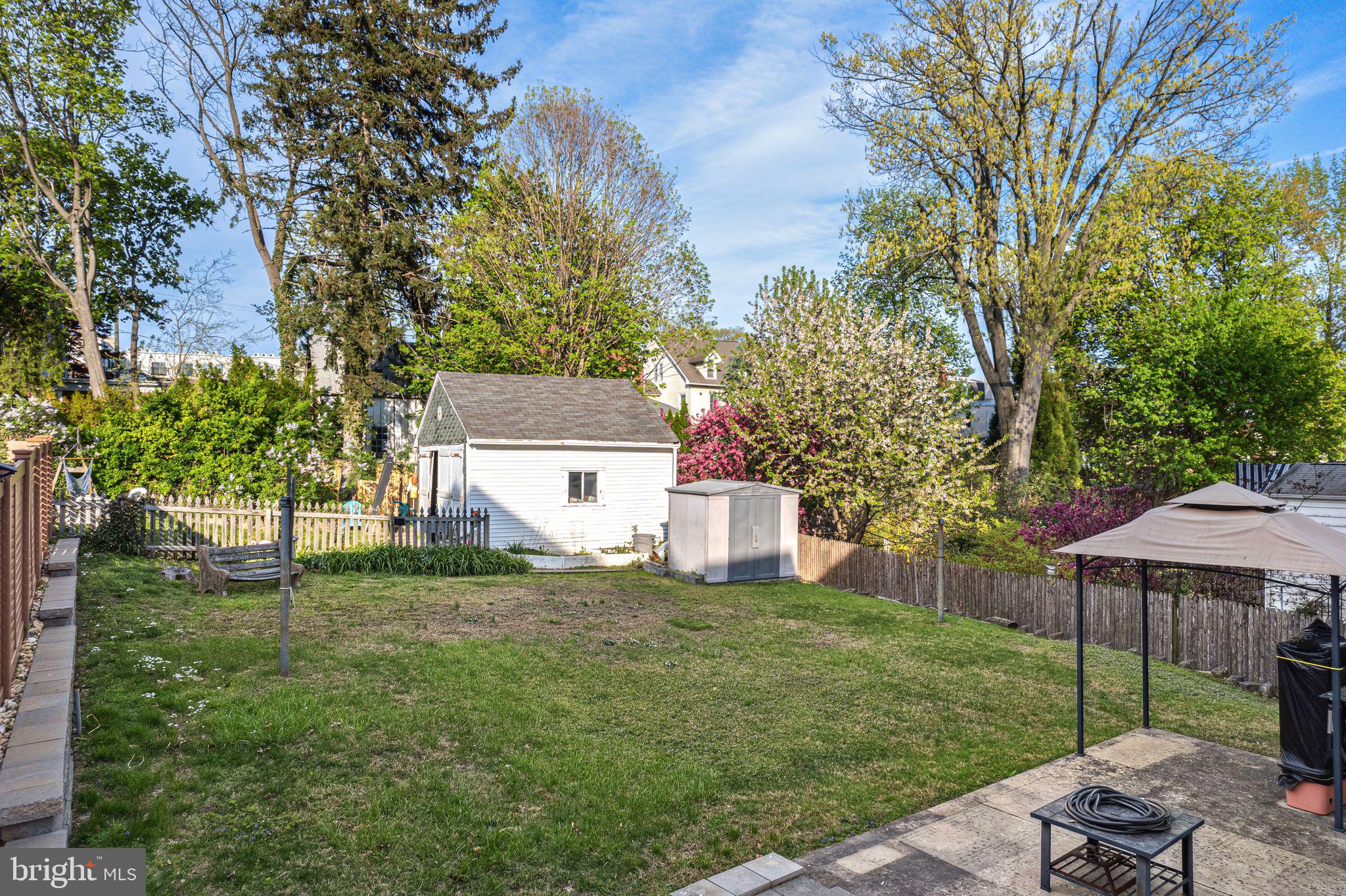 JENKINTOWN - Residential