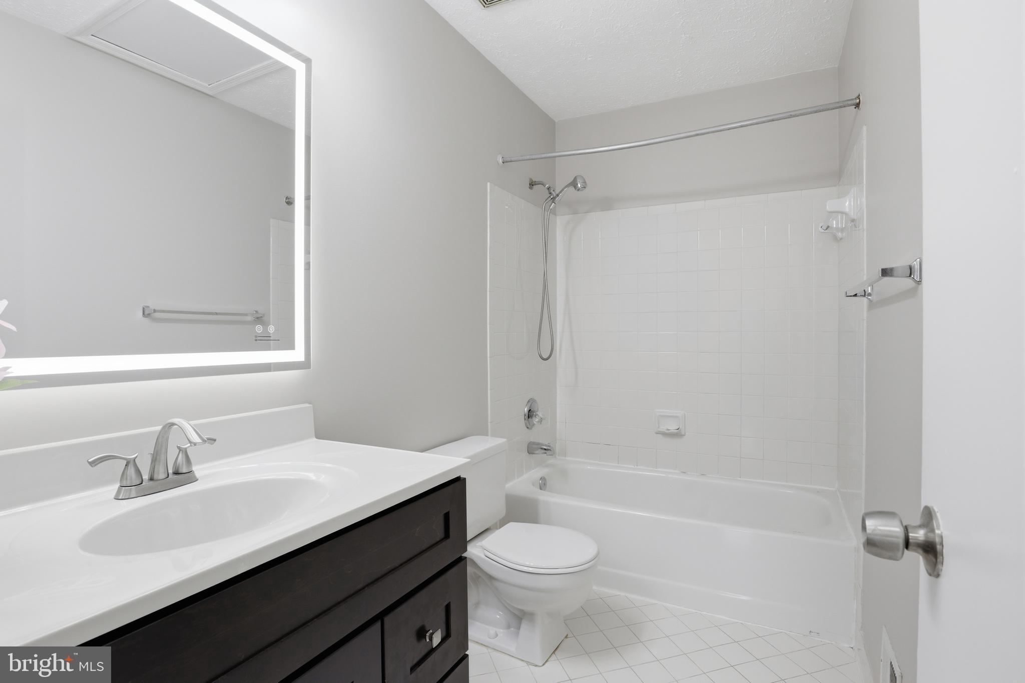 WINDSOR GREEN - Residential