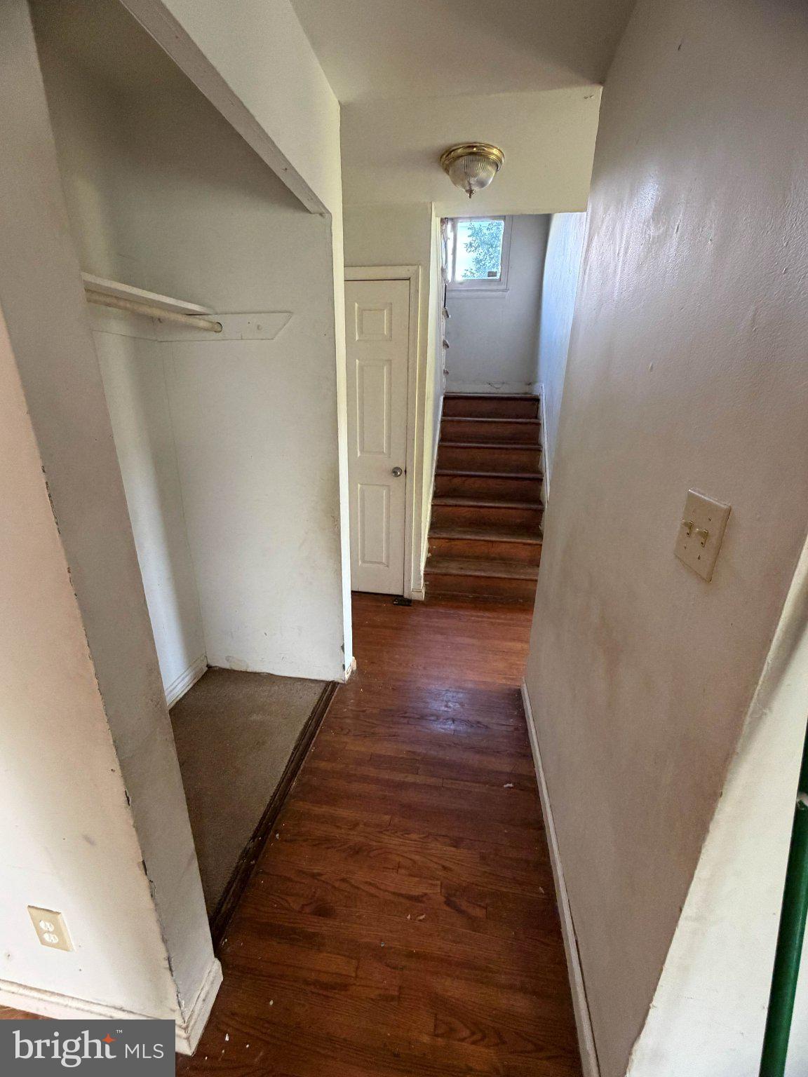 HOLLY PARK - Residential