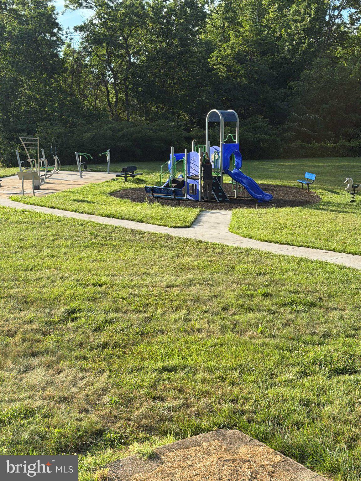HOLLY PARK - Residential