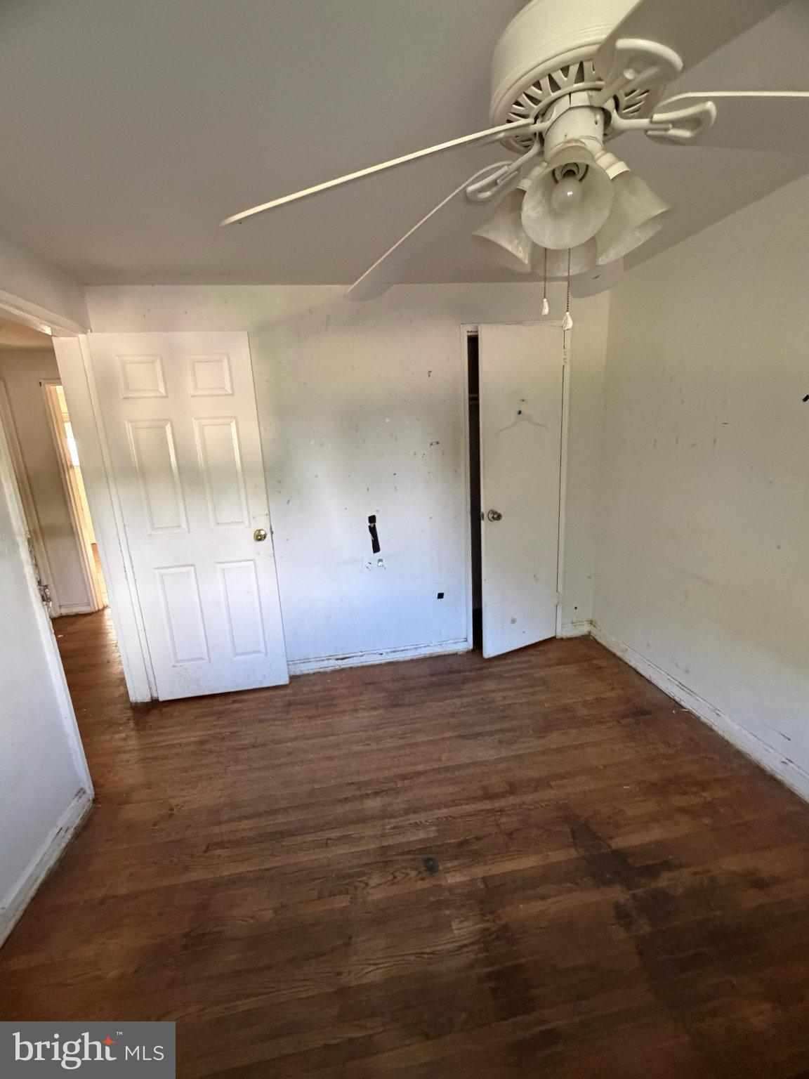 HOLLY PARK - Residential