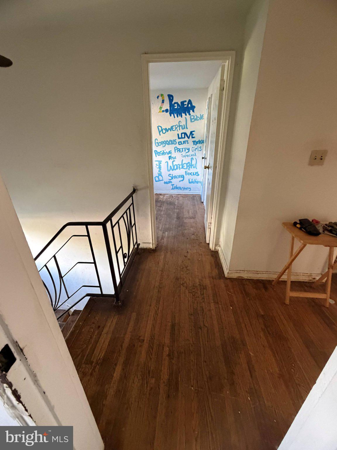 HOLLY PARK - Residential