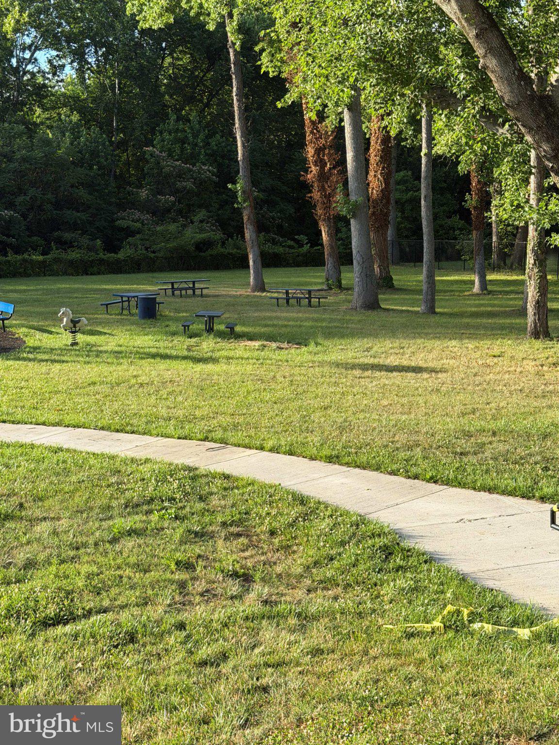 HOLLY PARK - Residential