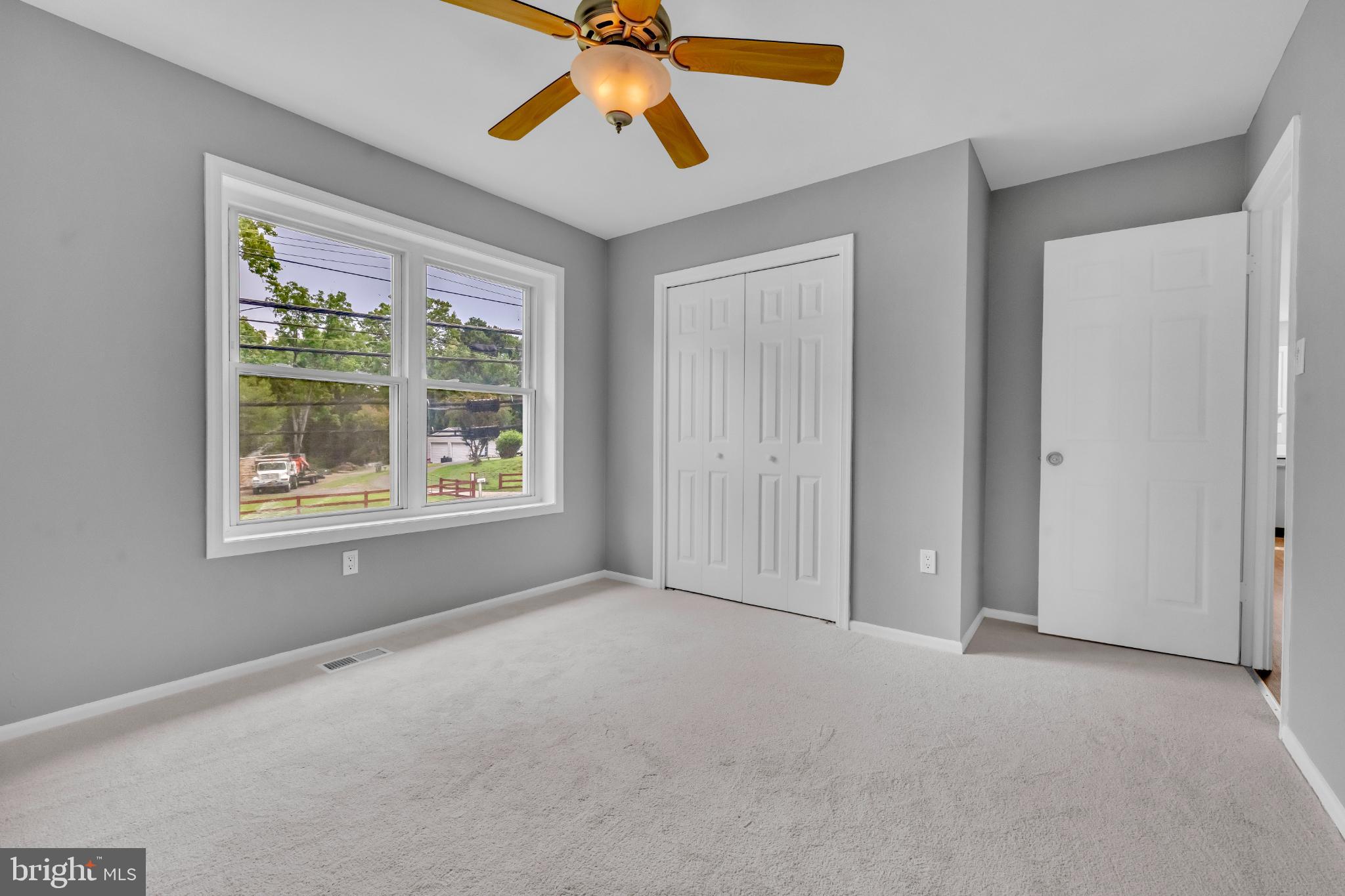 SPRING BRANCH ESTATES - Residential